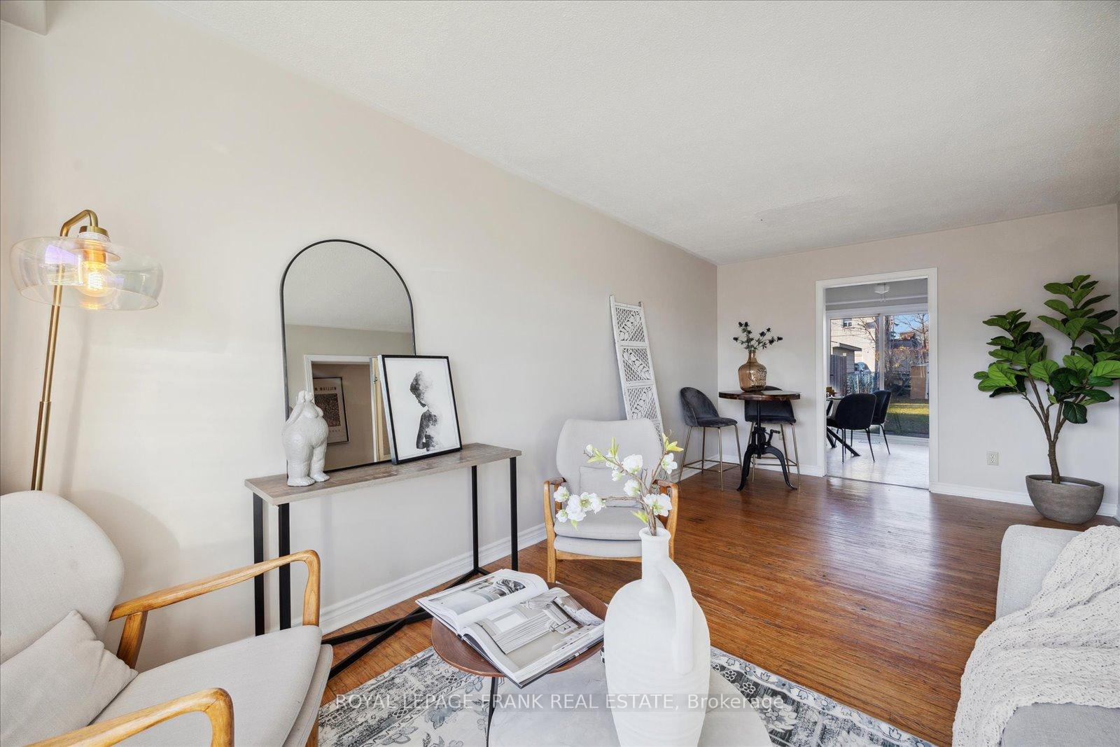 Photo 6 of 348 Pine Avenue, Oshawa, Vanier — HOMEH