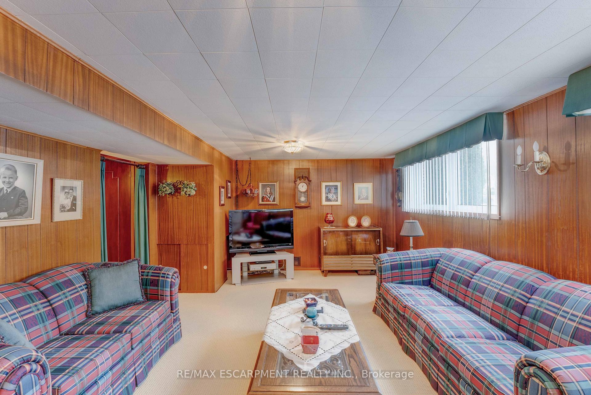 Photo 22 of 251 Tottenham Road, Burlington, Appleby — HOMEH