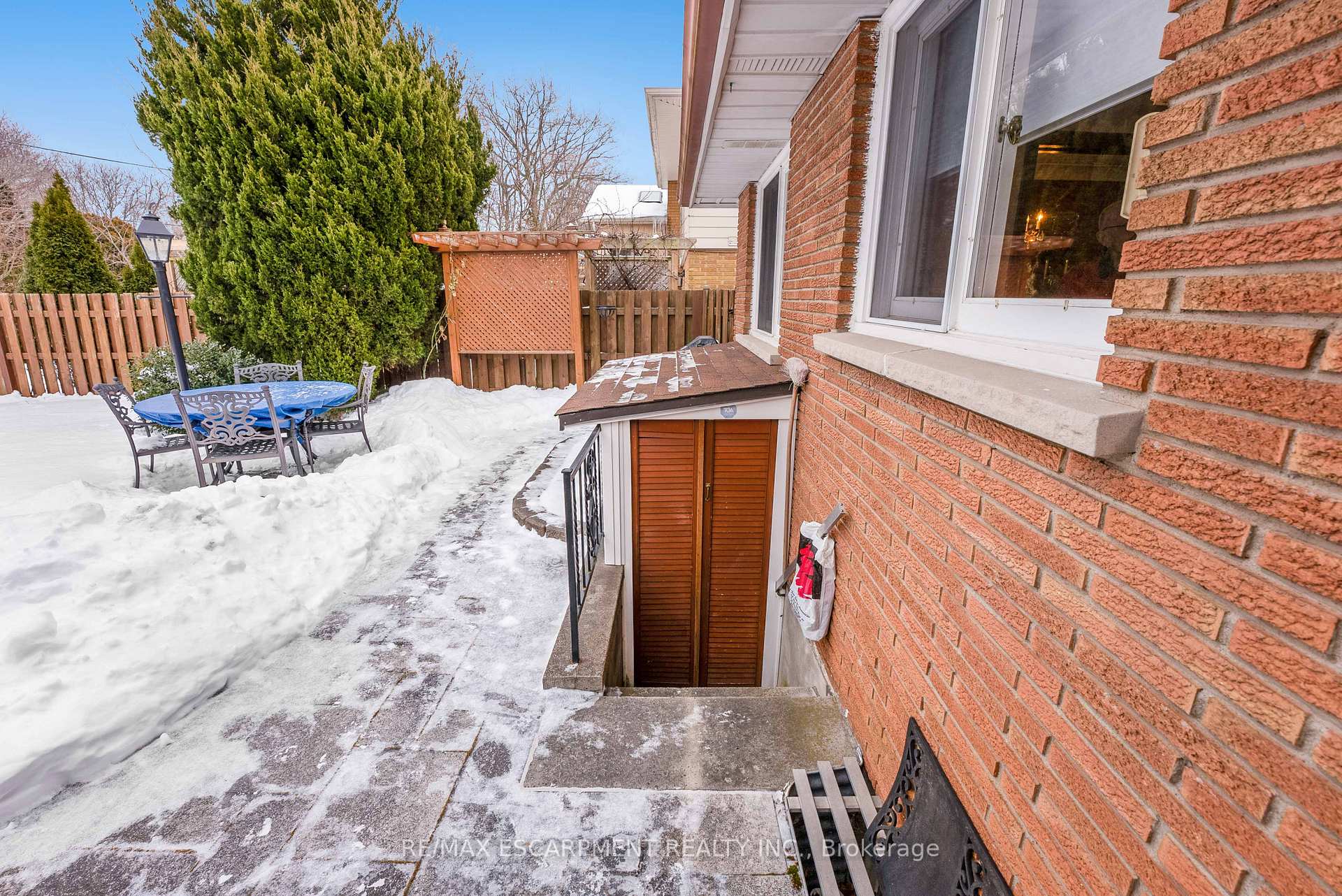 Photo 29 of 251 Tottenham Road, Burlington, Appleby — HOMEH