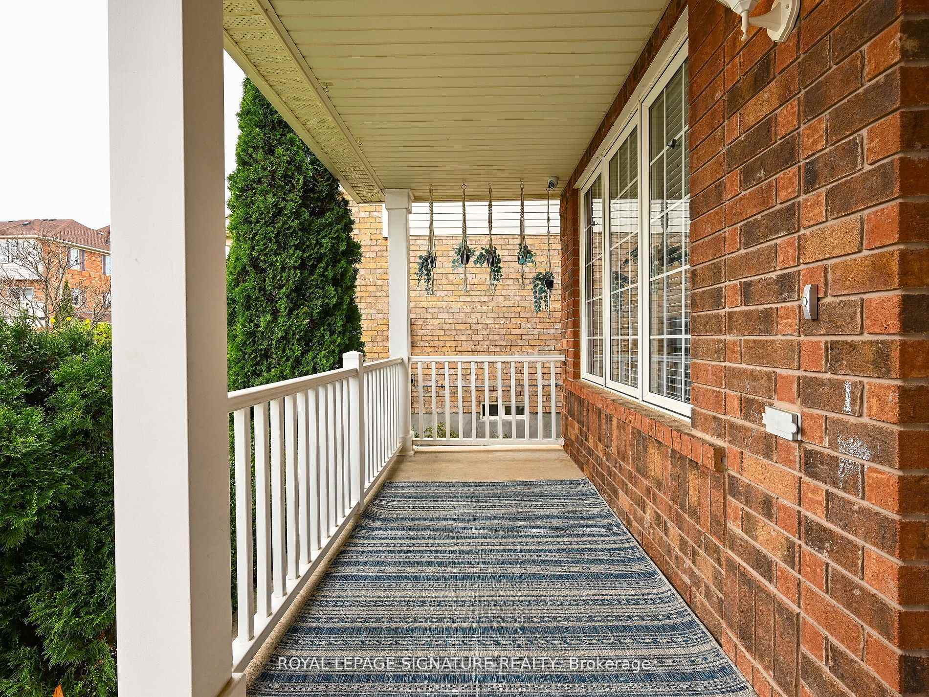 Photo 3 of 3207 Munson Crescent, Burlington, Alton — HOMEH