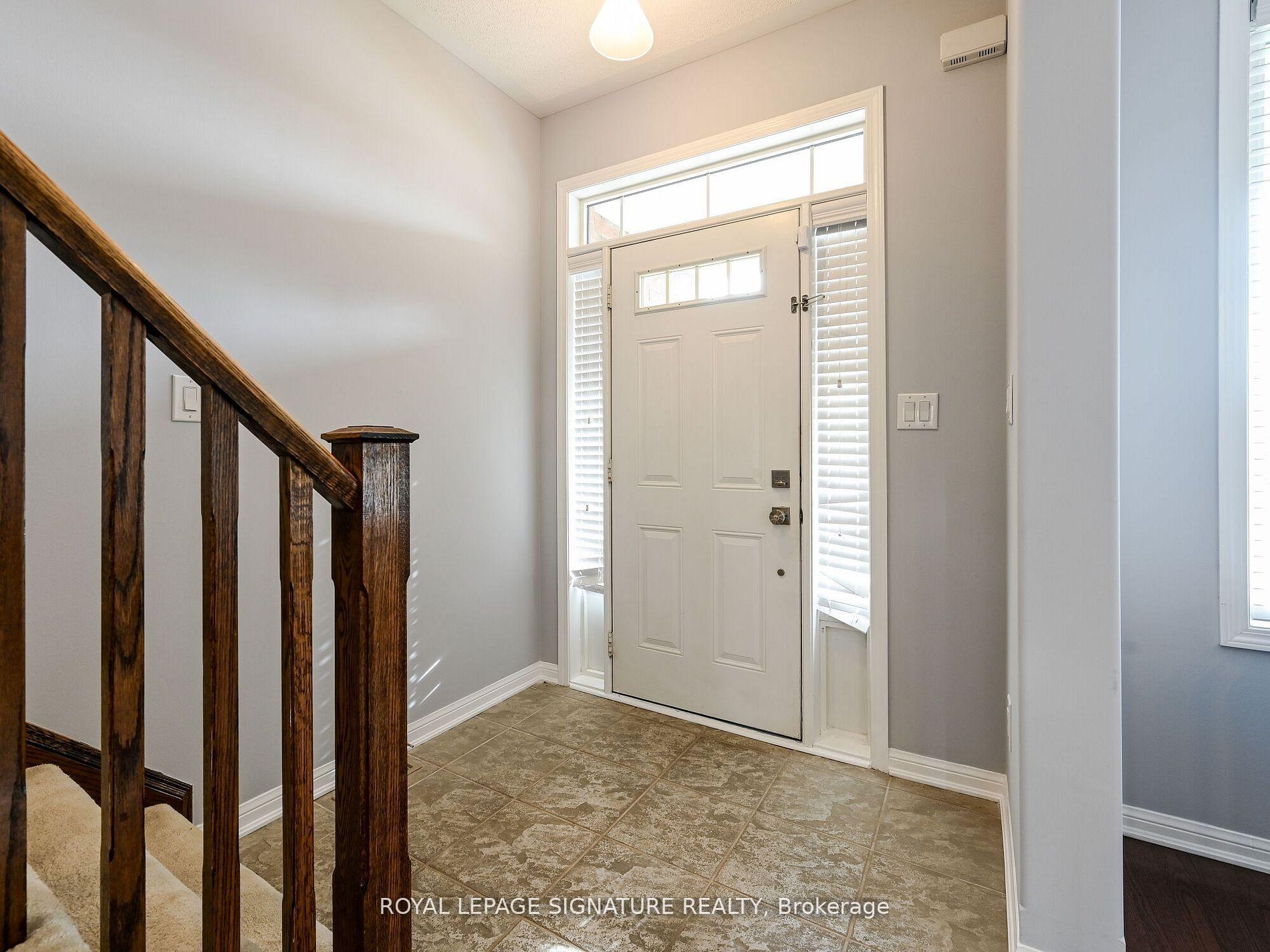 Photo 4 of 3207 Munson Crescent, Burlington, Alton — HOMEH