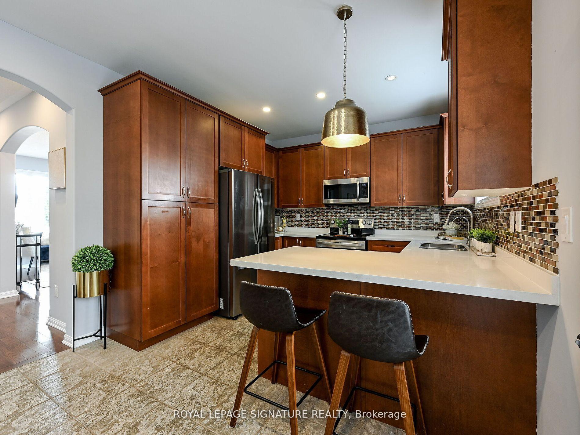 Photo 17 of 3207 Munson Crescent, Burlington, Alton — HOMEH