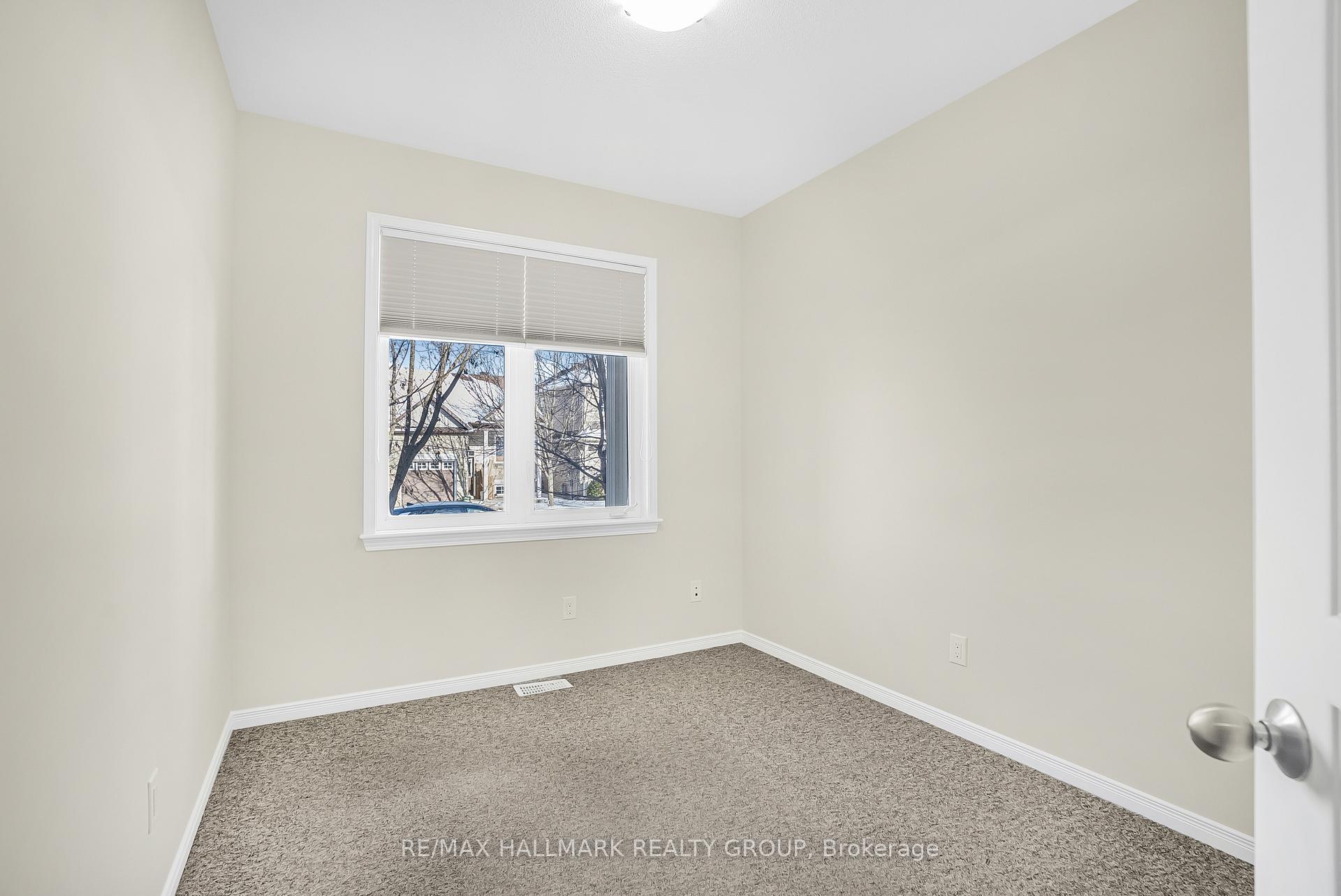 Photo 6 of 286 Harthill Way W, Ottawa, Barrhaven - Heritage Park — HOMEH