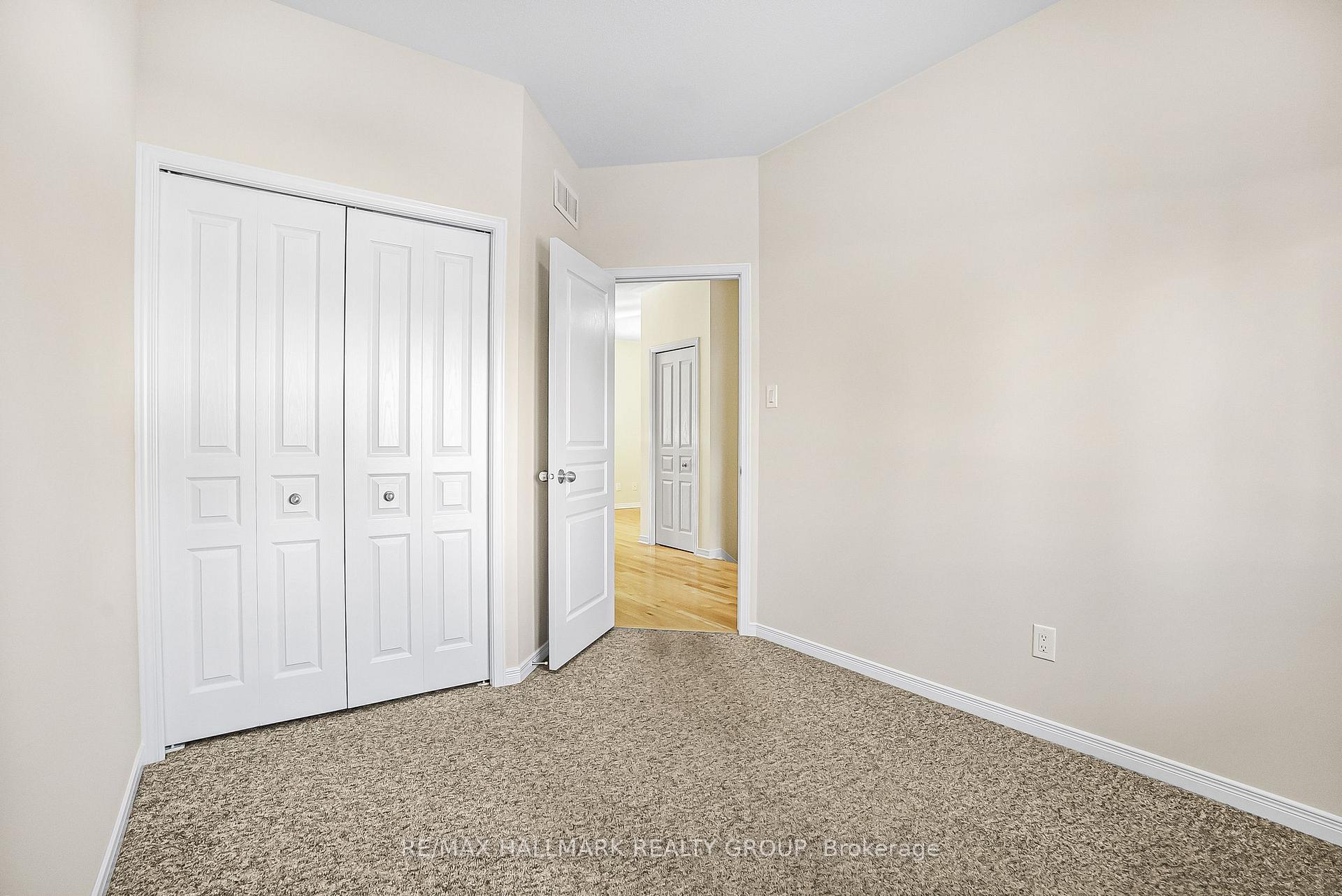 Photo 7 of 286 Harthill Way W, Ottawa, Barrhaven - Heritage Park — HOMEH