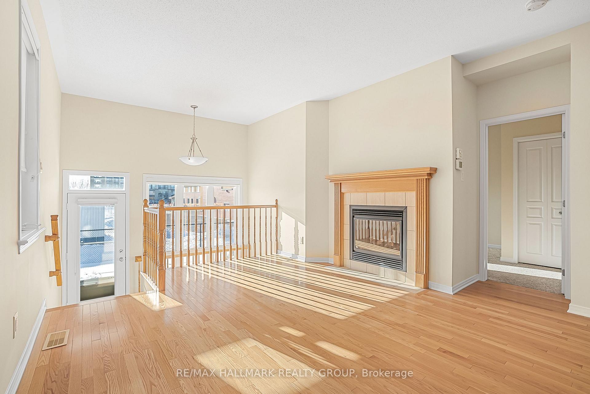 Photo 16 of 286 Harthill Way W, Ottawa, Barrhaven - Heritage Park — HOMEH