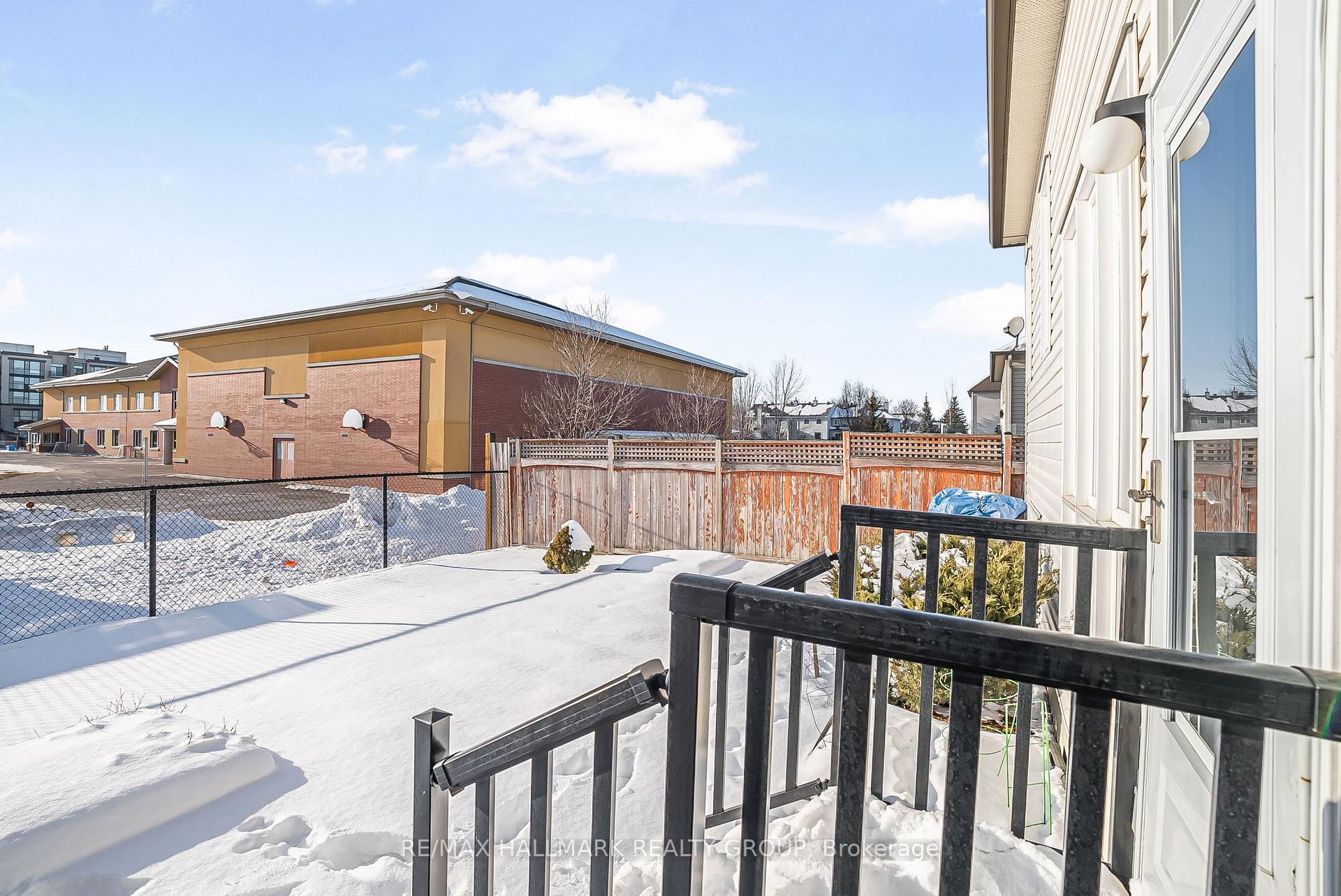 Photo 32 of 286 Harthill Way W, Ottawa, Barrhaven - Heritage Park — HOMEH