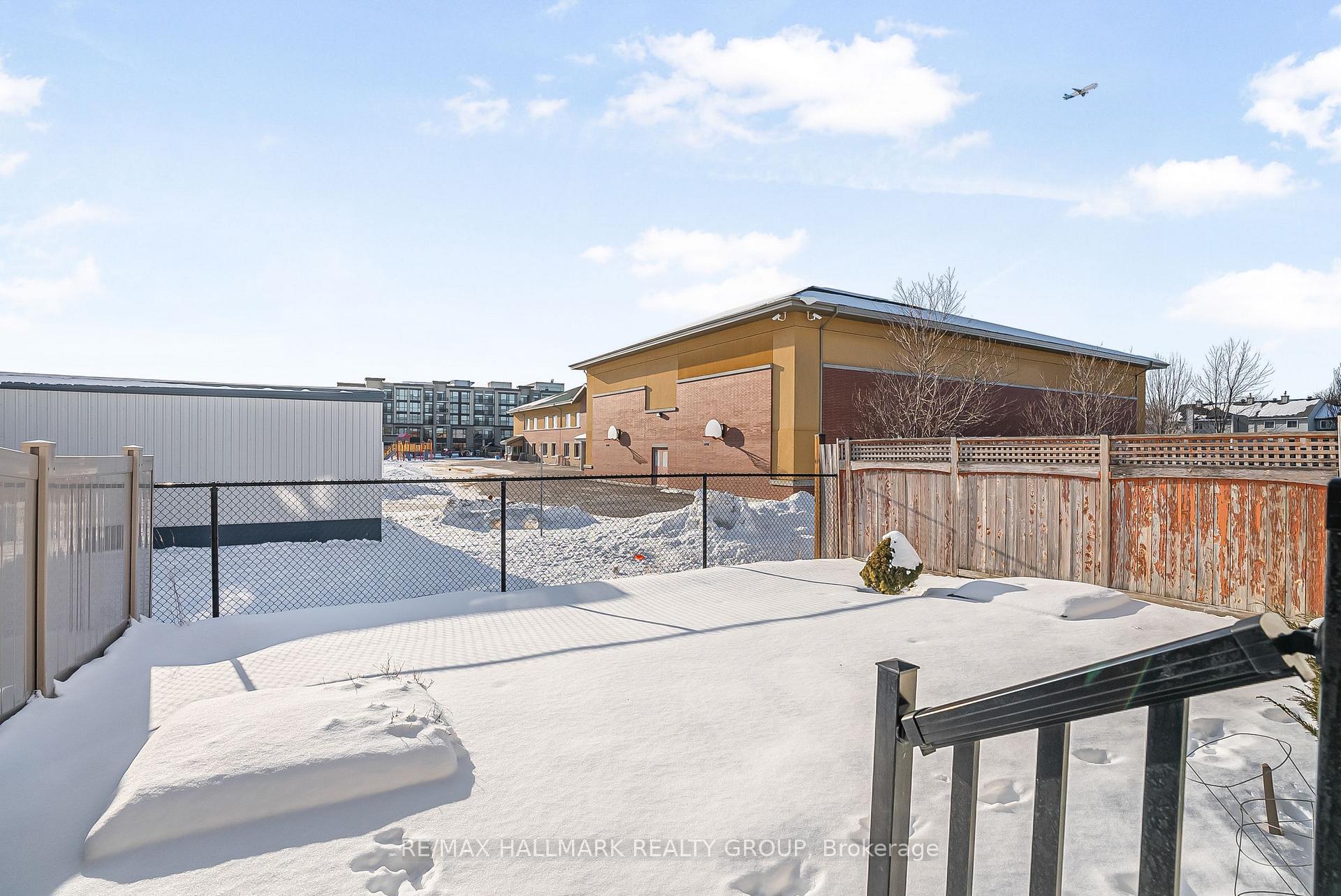 Photo 33 of 286 Harthill Way W, Ottawa, Barrhaven - Heritage Park — HOMEH