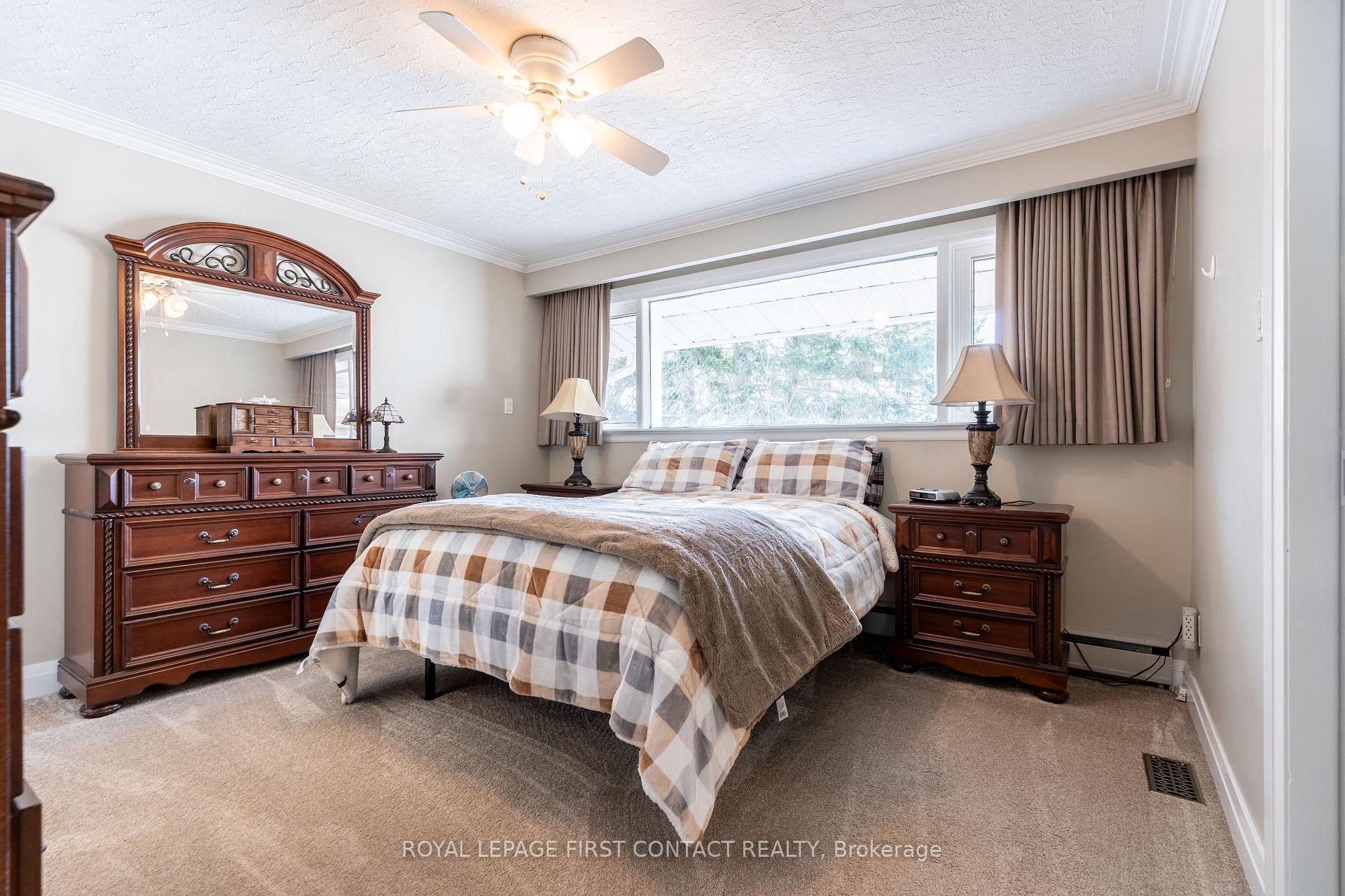 Photo 11 of 8 Brookdale Drive, Barrie, Sunnidale — HOMEH