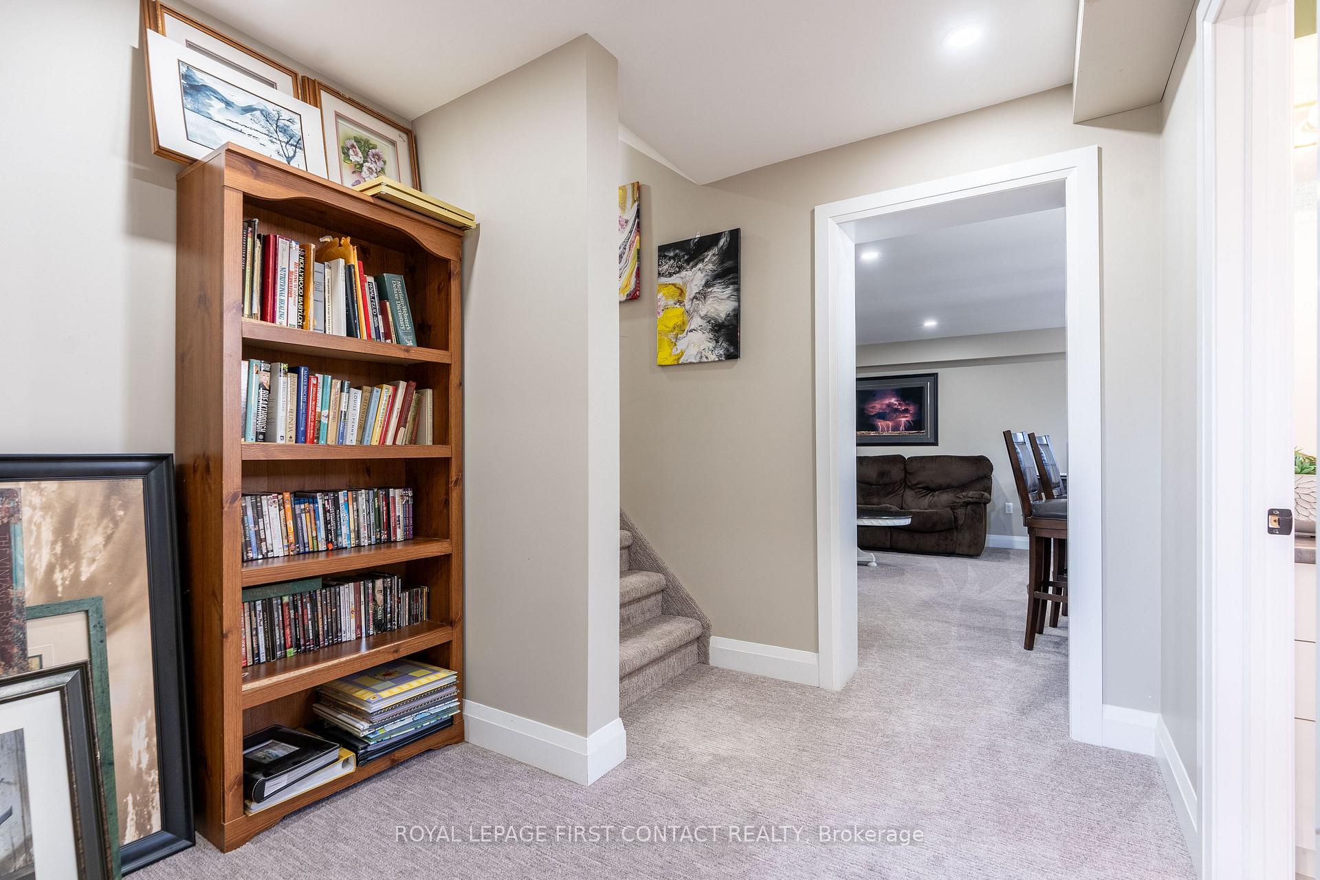 Photo 16 of 8 Brookdale Drive, Barrie, Sunnidale — HOMEH