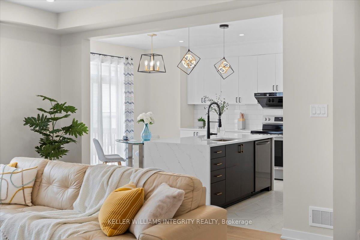 Photo 15 of 20 Racemose Street, Ottawa, Barrhaven - Half Moon Bay — HOMEH