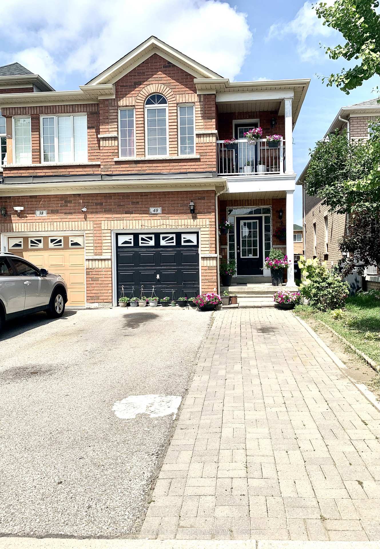 Front of Unit Bsmt, 40 Palm Tree Road