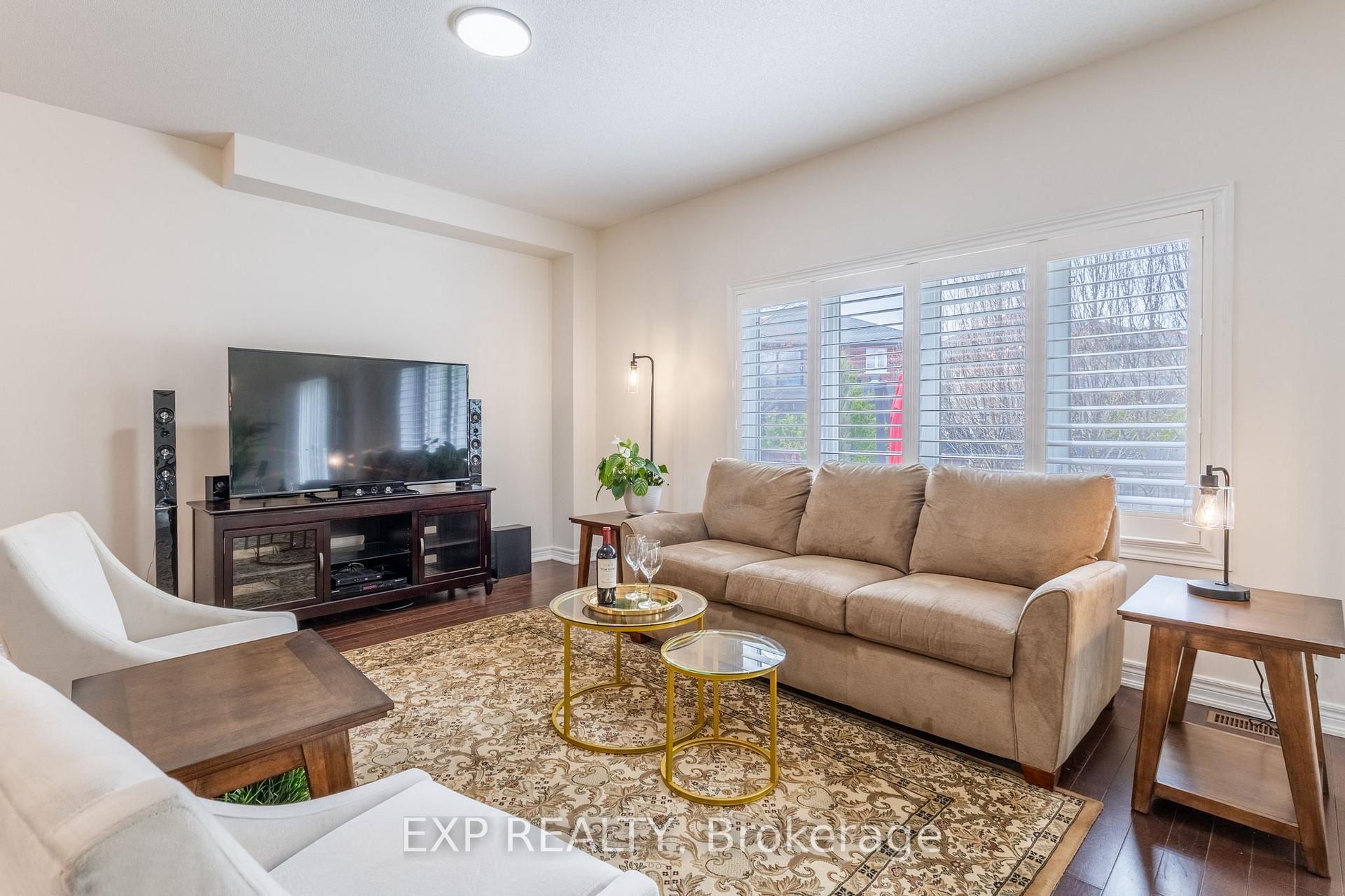 Photo 11 of 36 Secinaro Avenue, Hamilton, Meadowlands — HOMEH