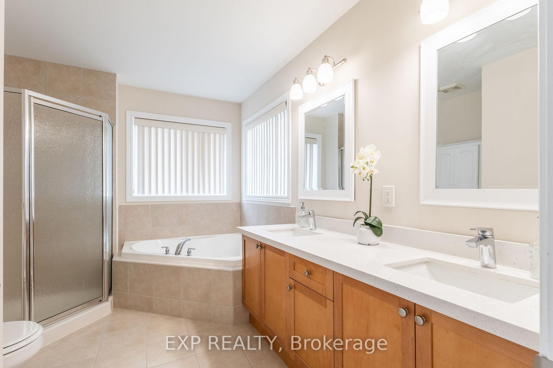 Photo 15 of 36 Secinaro Avenue, Hamilton, Meadowlands — HOMEH
