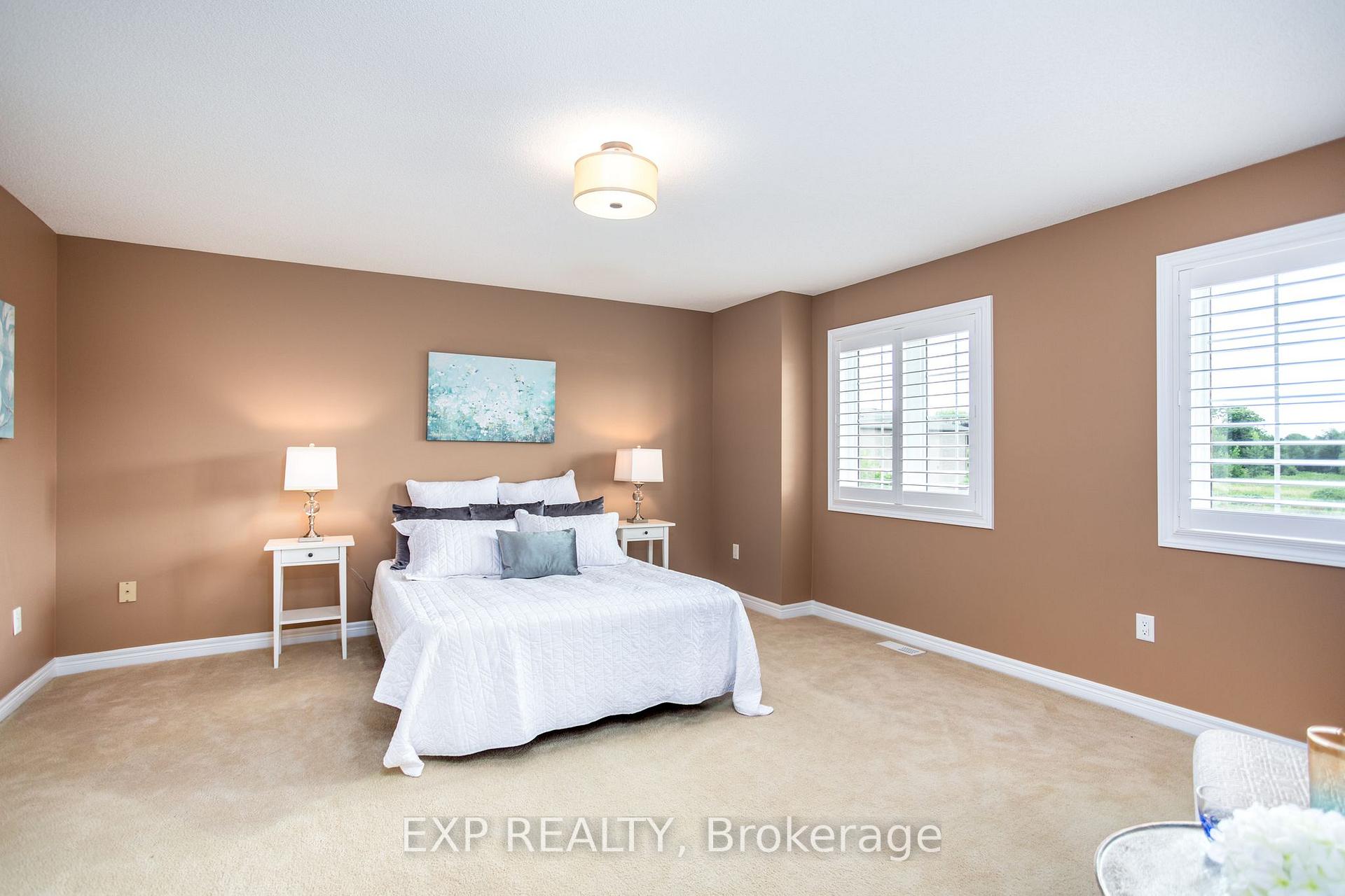 Photo 16 of 36 Secinaro Avenue, Hamilton, Meadowlands — HOMEH