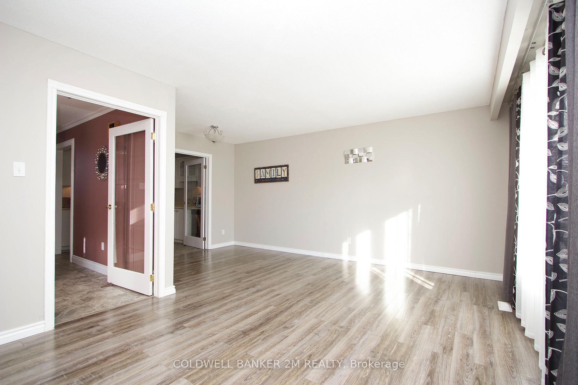 Photo 4 of 1270 Astra Avenue, Oshawa, Eastdale — HOMEH