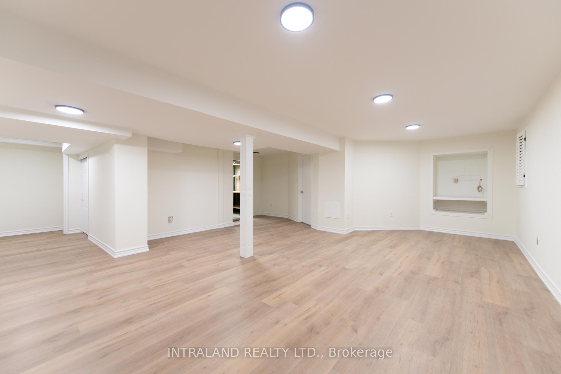 Photo 30 of 109 Vivians Crescent, Brampton, Fletcher's West — HOMEH