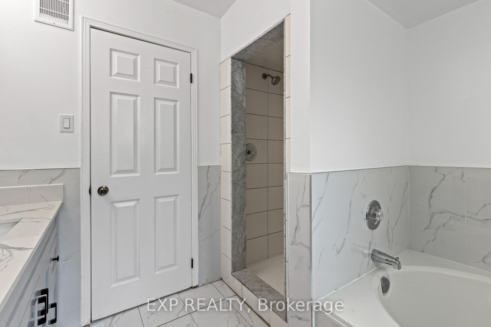 Photo 20 of 460 Grove Street E, Barrie, Grove East — HOMEH