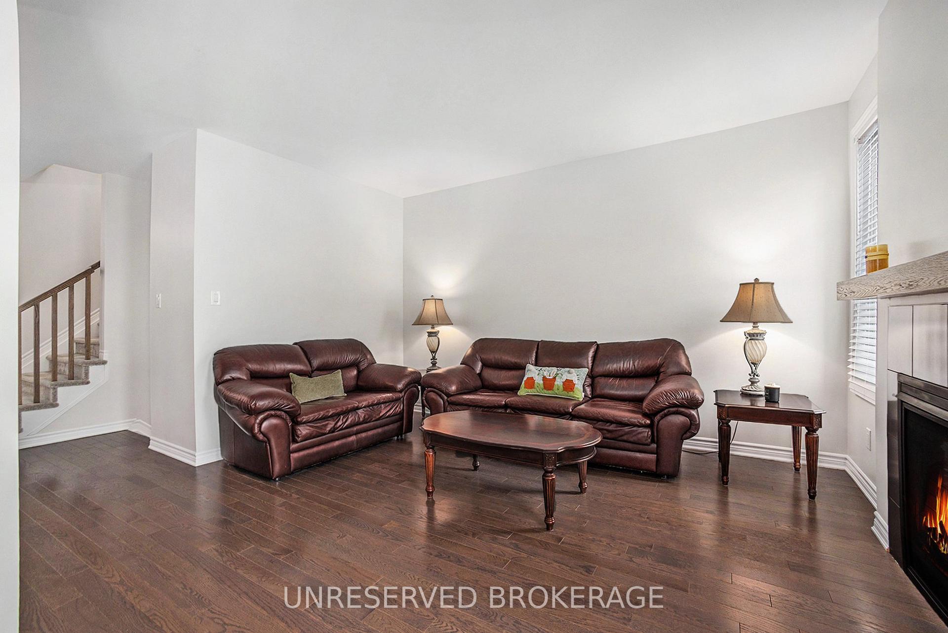 Photo 6 of 844 Snap Hook Crescent, Ottawa, Barrhaven - Half Moon Bay — HOMEH