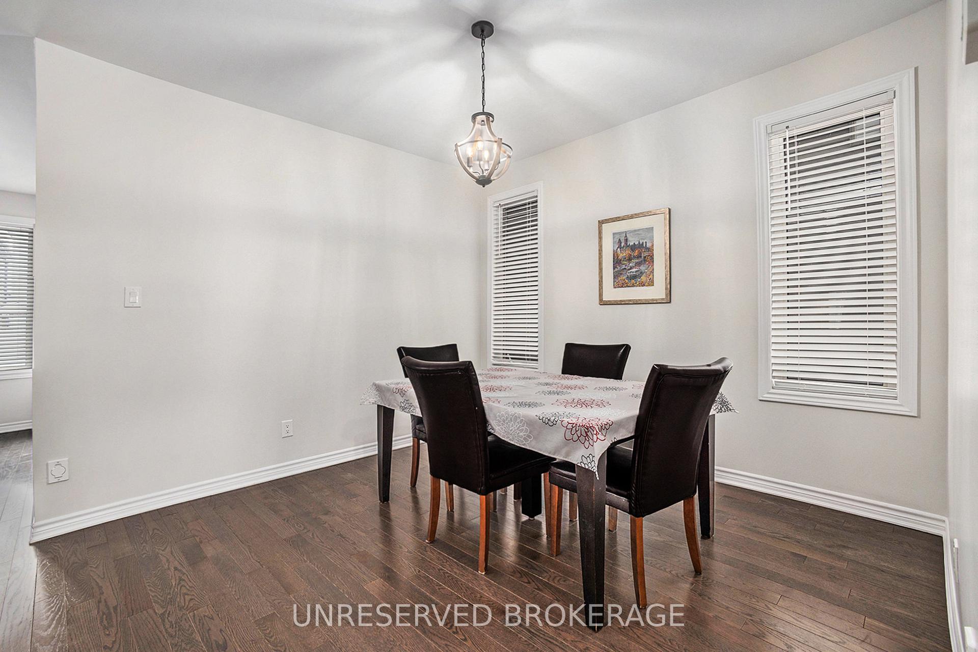Photo 8 of 844 Snap Hook Crescent, Ottawa, Barrhaven - Half Moon Bay — HOMEH
