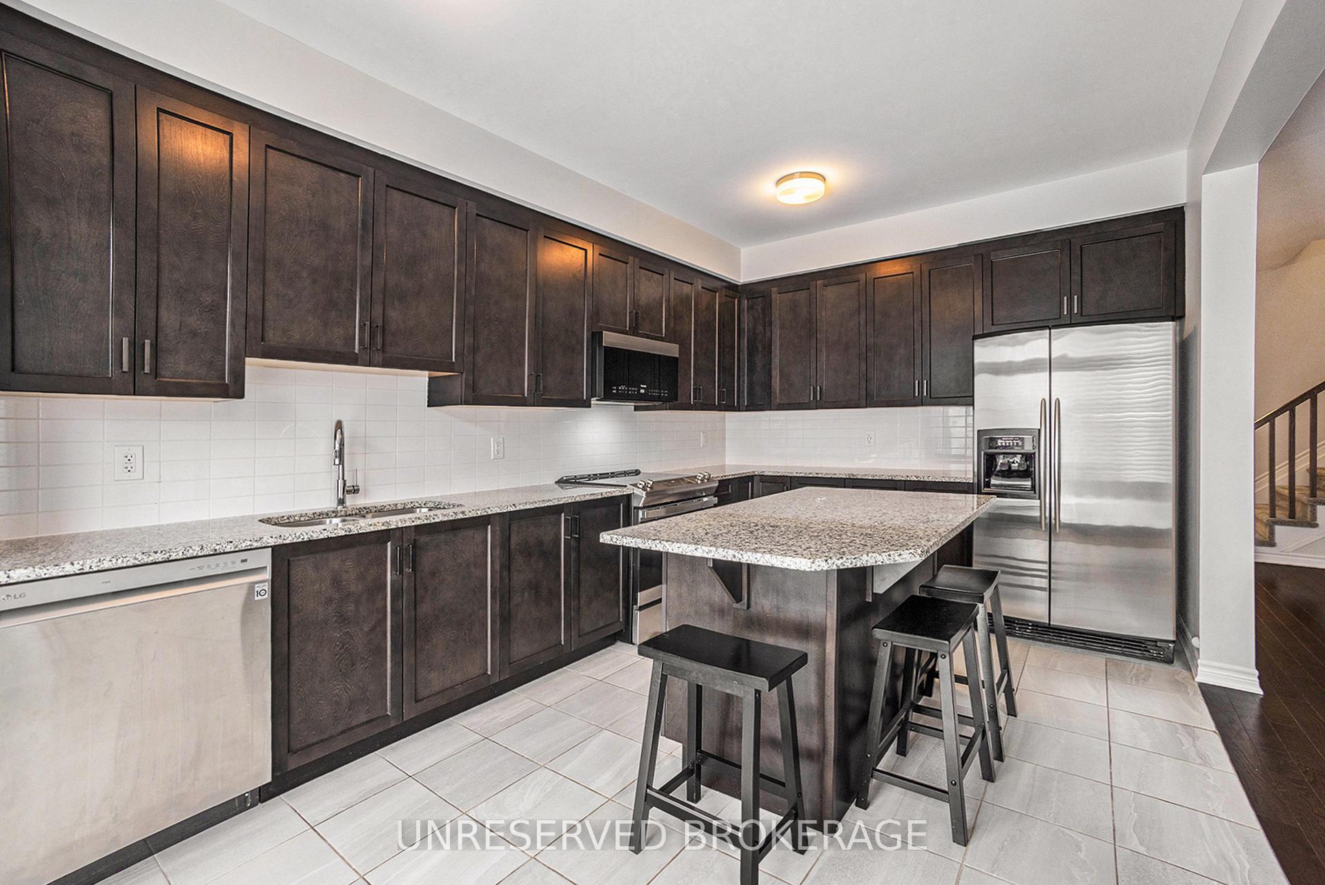 Photo 10 of 844 Snap Hook Crescent, Ottawa, Barrhaven - Half Moon Bay — HOMEH