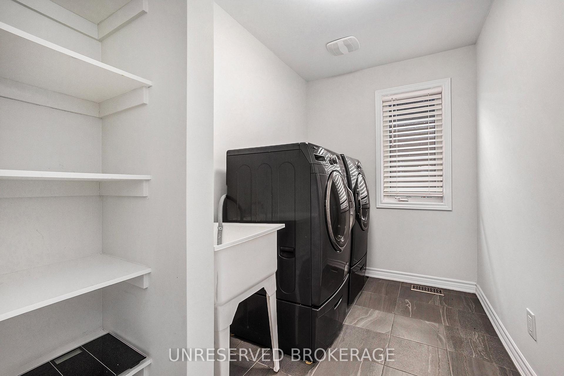 Photo 13 of 844 Snap Hook Crescent, Ottawa, Barrhaven - Half Moon Bay — HOMEH