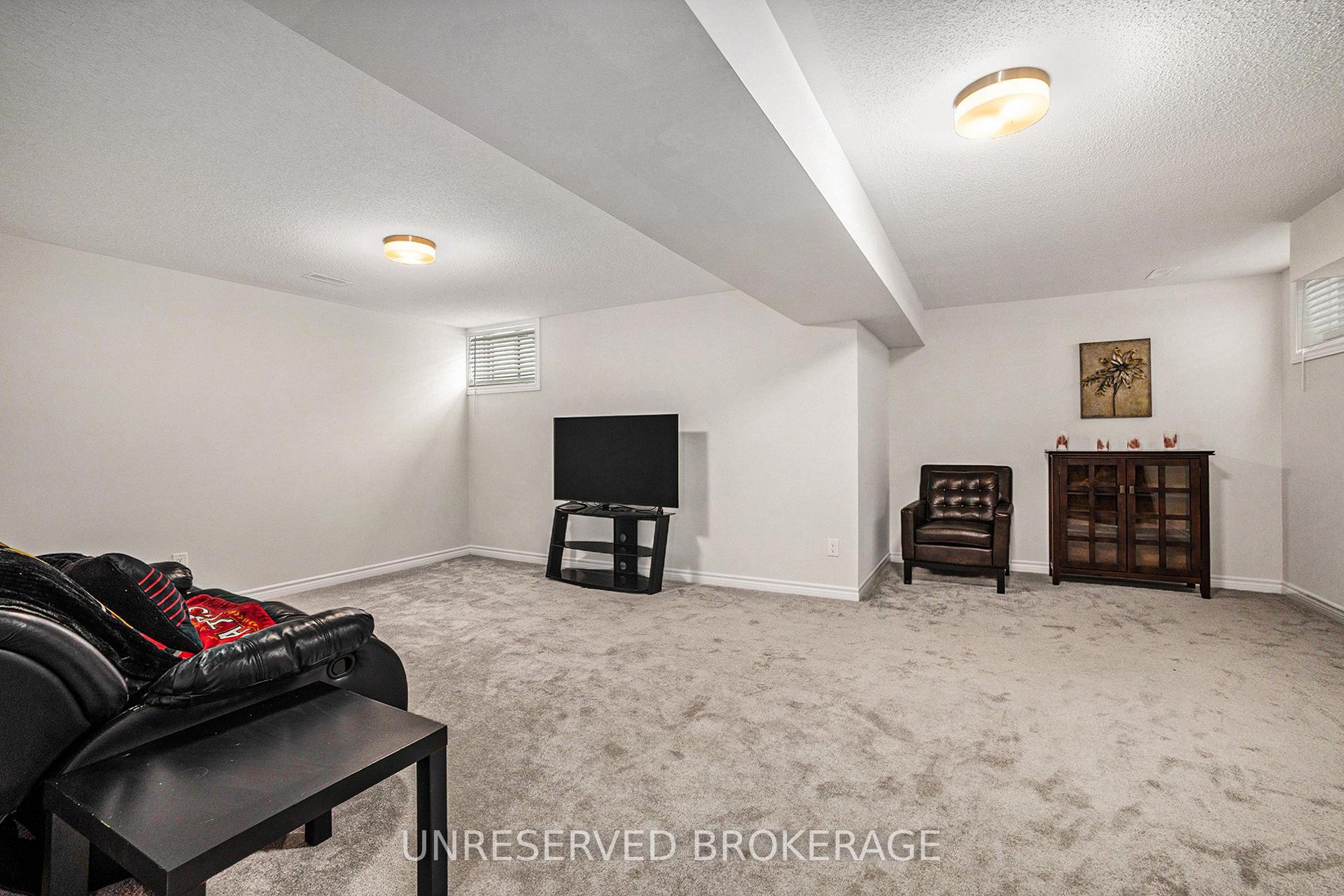 Photo 24 of 844 Snap Hook Crescent, Ottawa, Barrhaven - Half Moon Bay — HOMEH