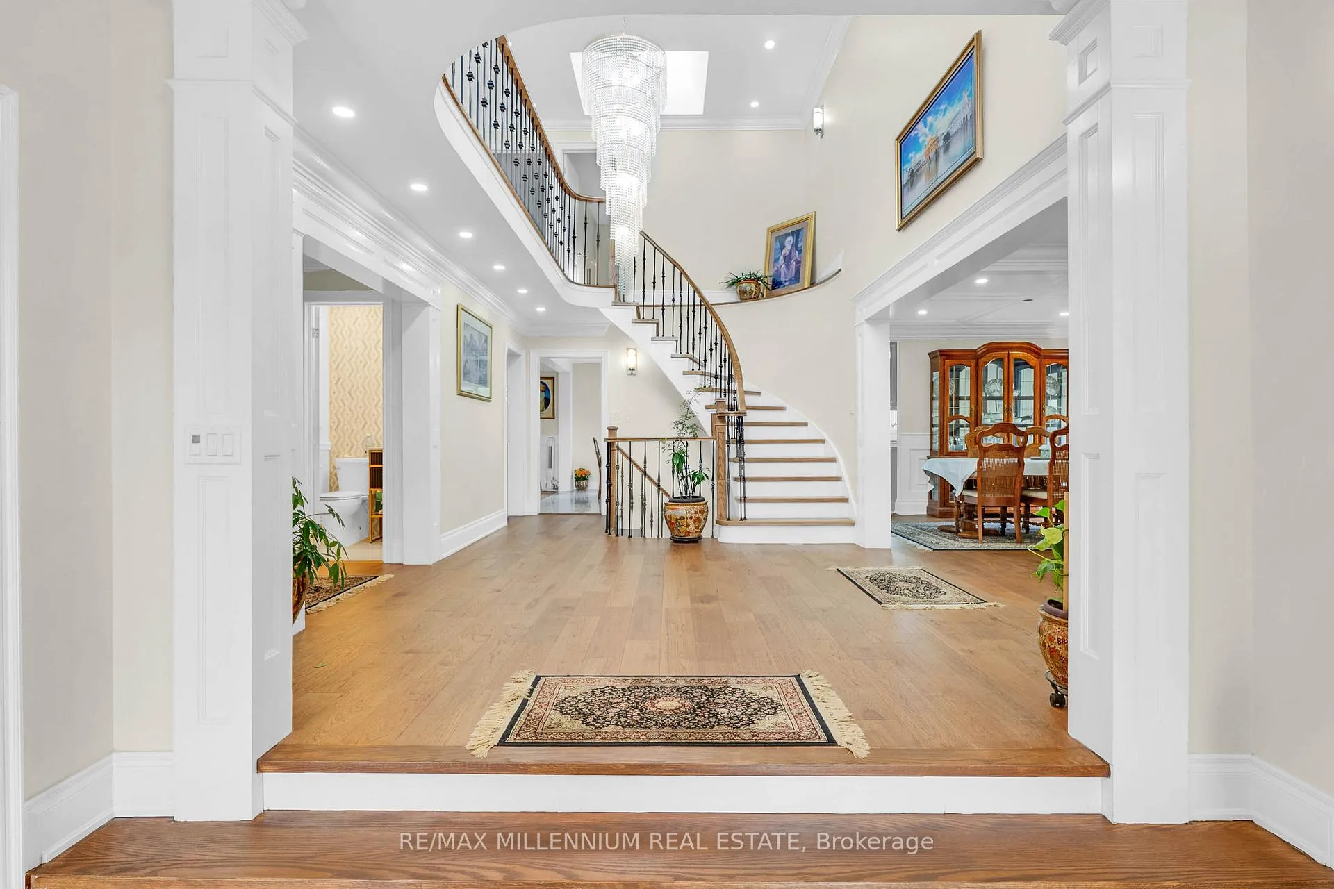 Photo 7 of 15 Julian Drive, Brampton, Bram East — HOMEH