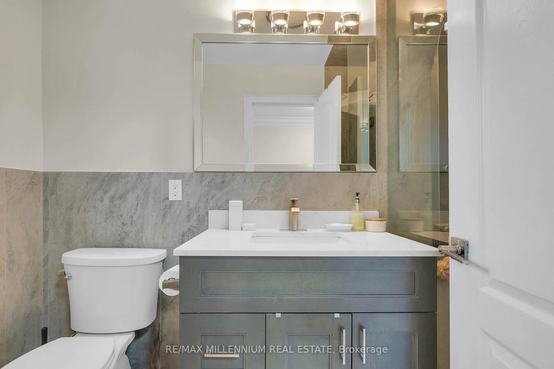 Photo 9 of 15 Julian Drive, Brampton, Bram East — HOMEH