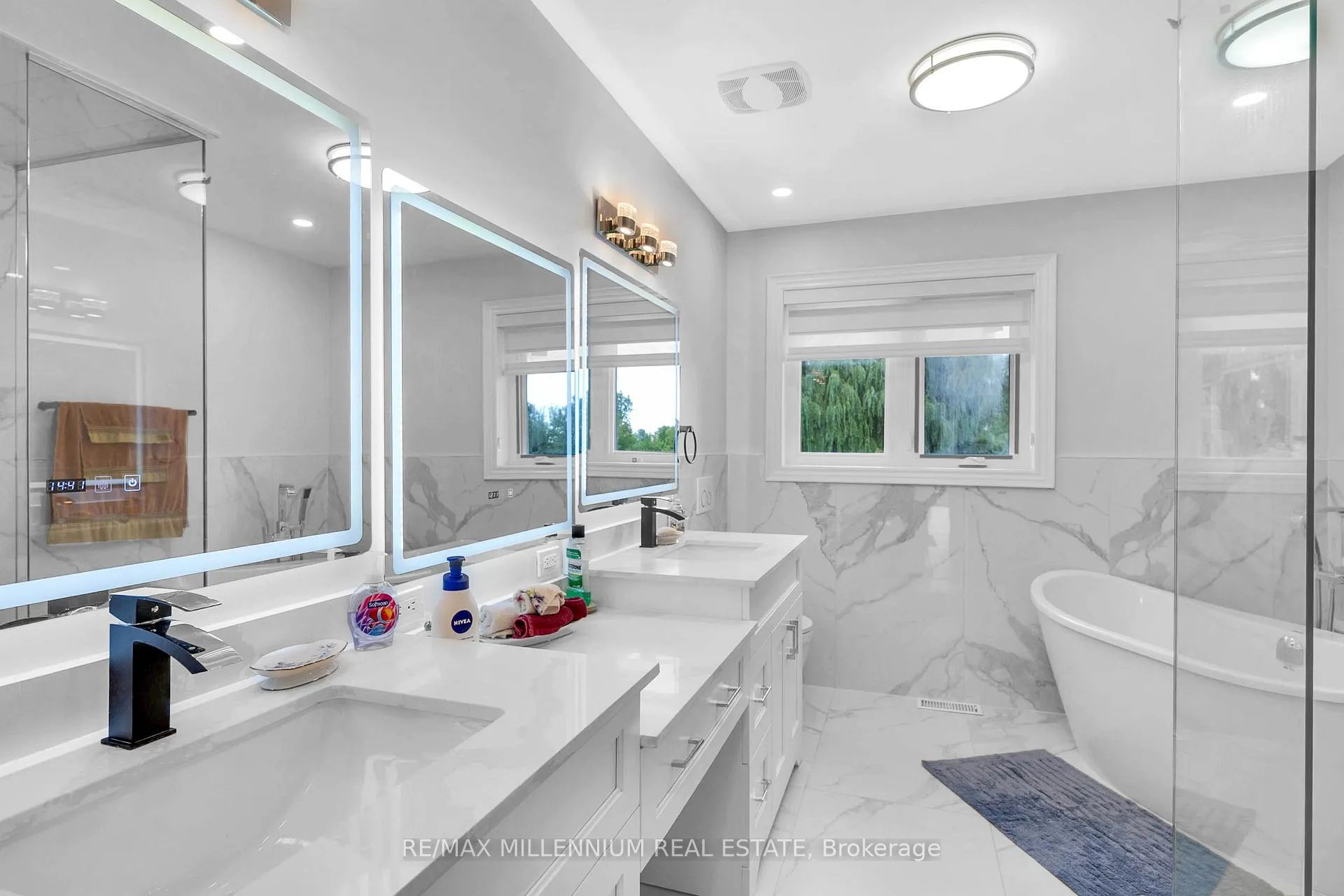 Photo 15 of 15 Julian Drive, Brampton, Bram East — HOMEH