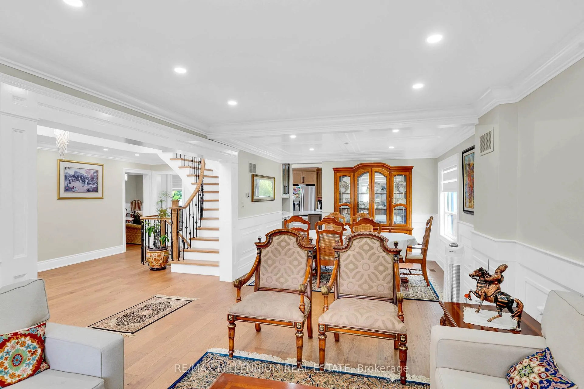Photo 27 of 15 Julian Drive, Brampton, Bram East — HOMEH