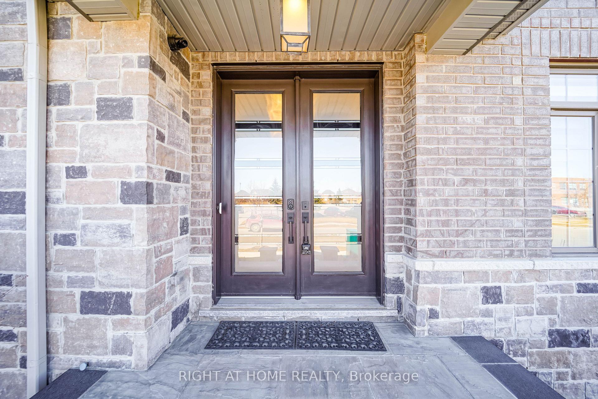 Photo 5 of 1 Penlea Gate, Brampton, Bram East — HOMEH