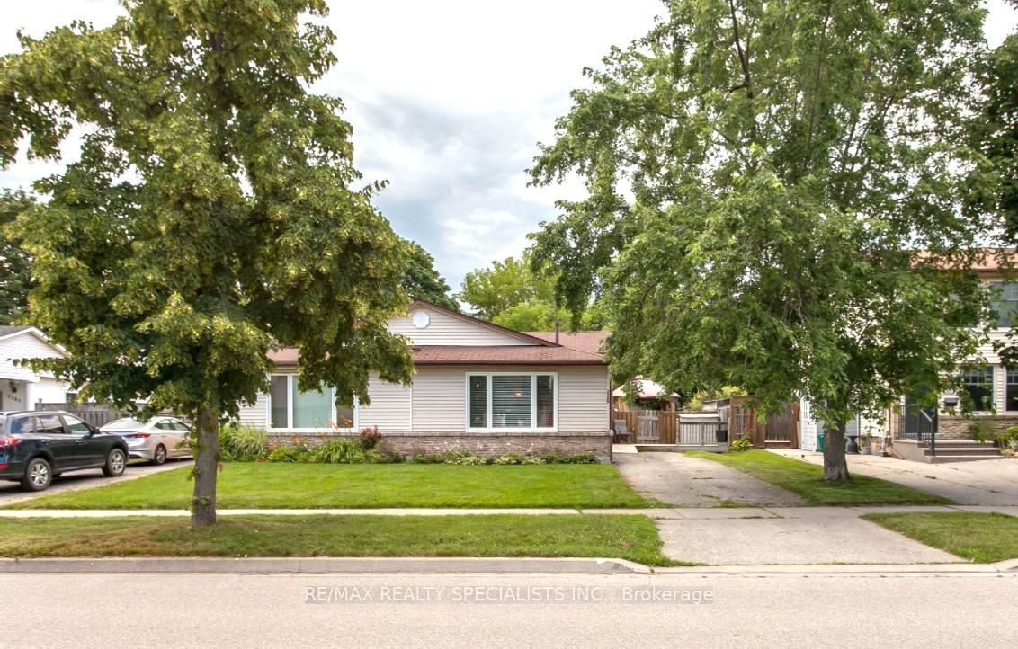 Photo 1 of 2289 Melissa Crescent, Burlington, Brant Hills — HOMEH