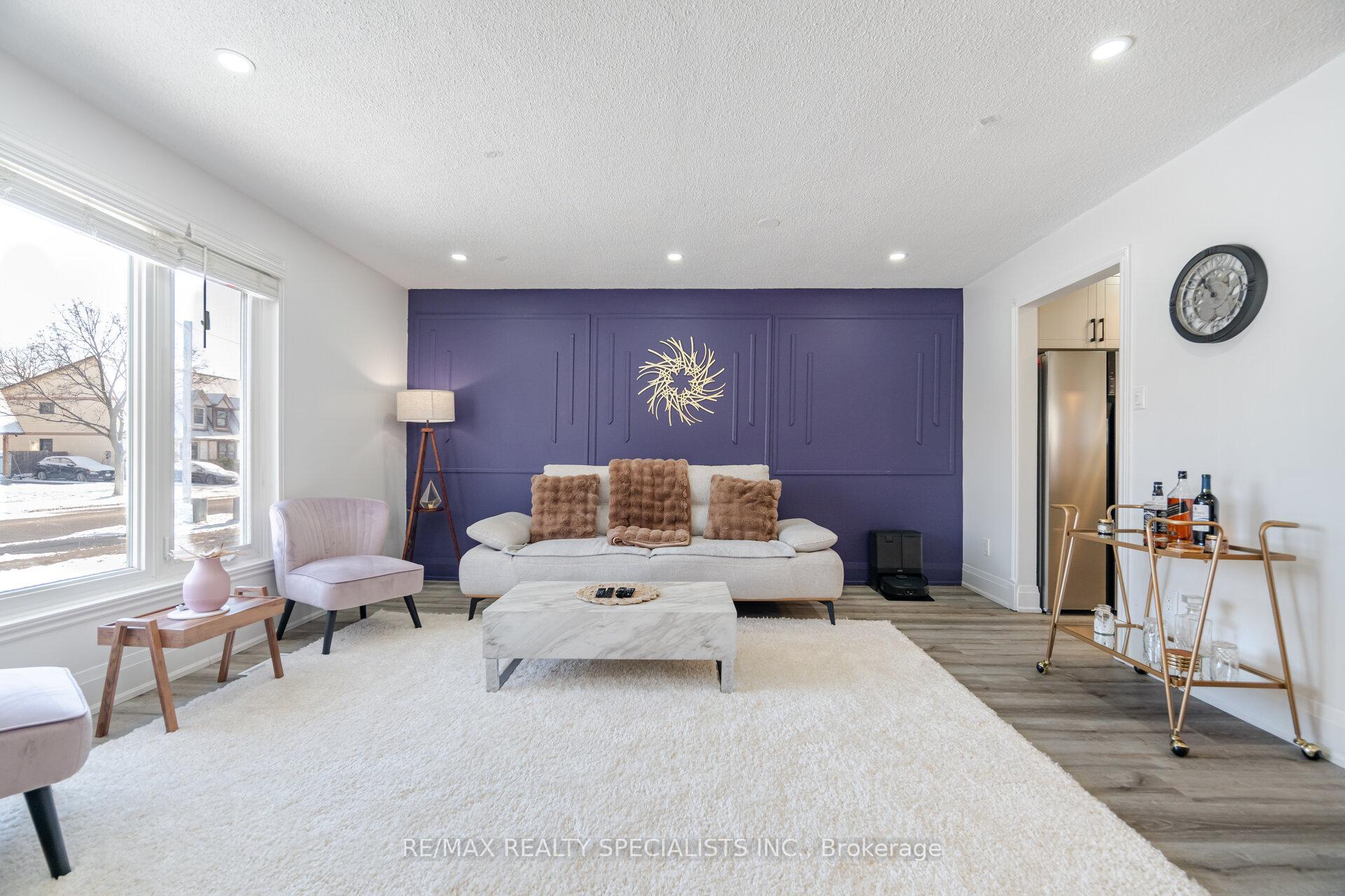 Photo 8 of 2289 Melissa Crescent, Burlington, Brant Hills — HOMEH