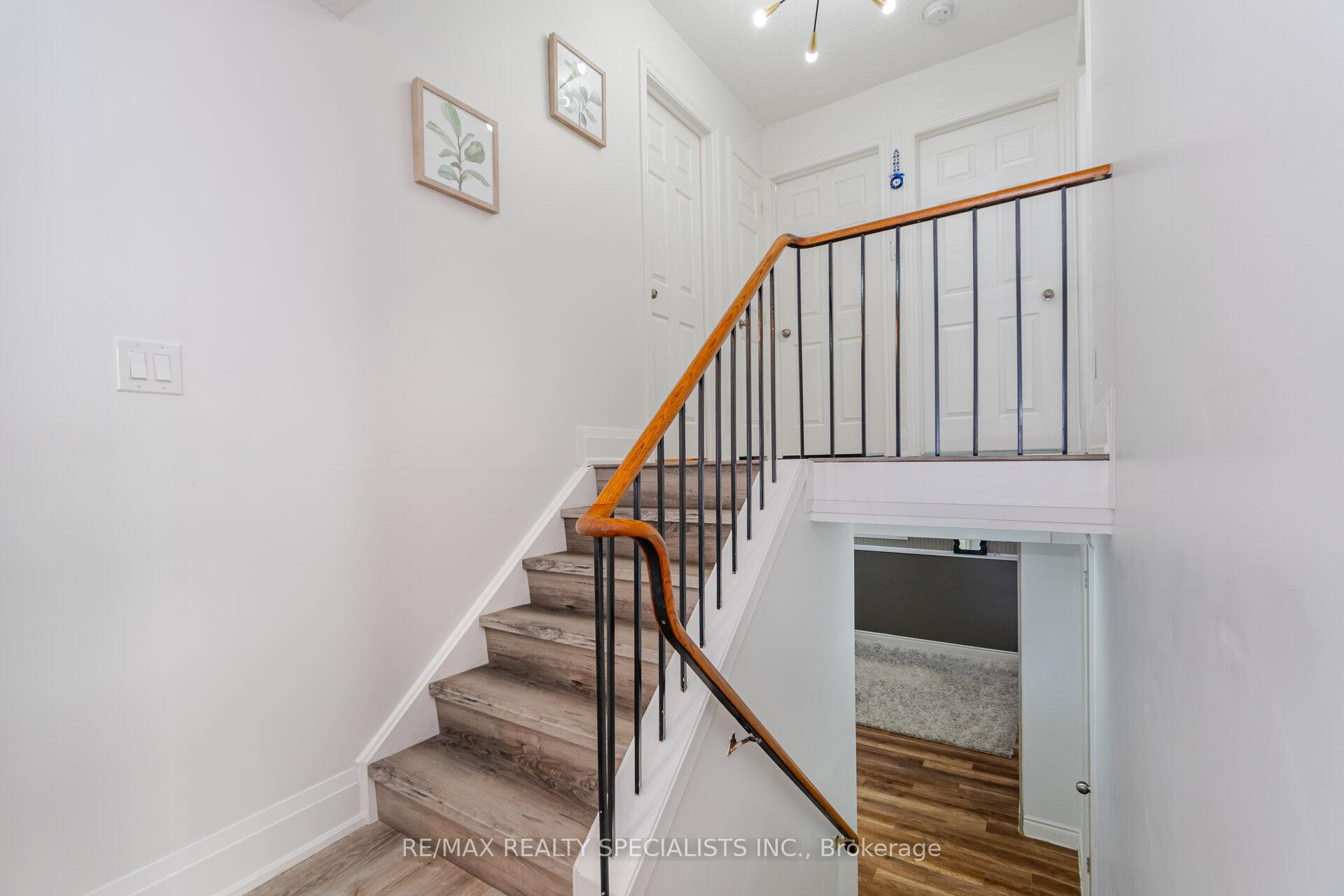 Photo 13 of 2289 Melissa Crescent, Burlington, Brant Hills — HOMEH