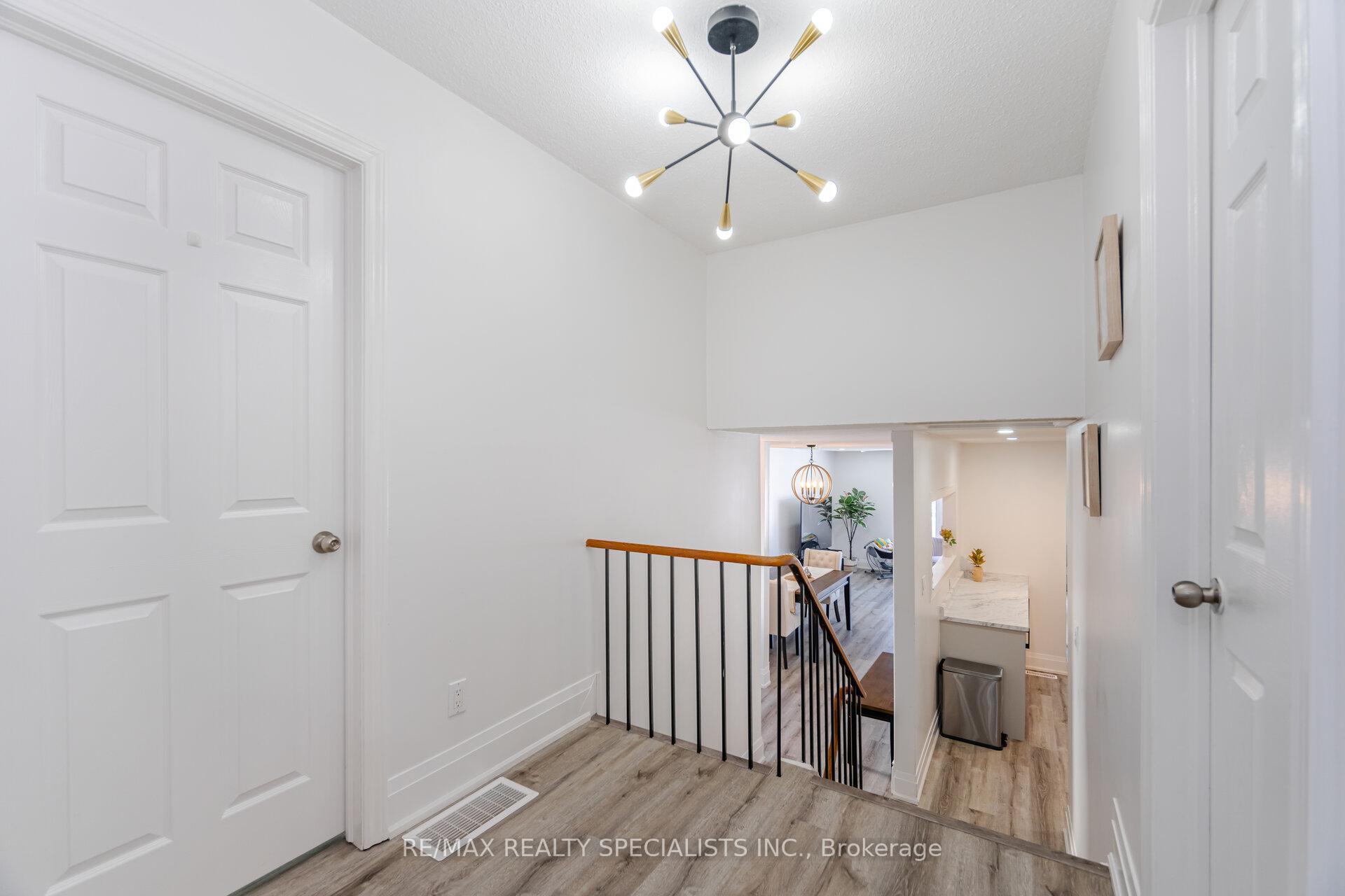 Photo 14 of 2289 Melissa Crescent, Burlington, Brant Hills — HOMEH