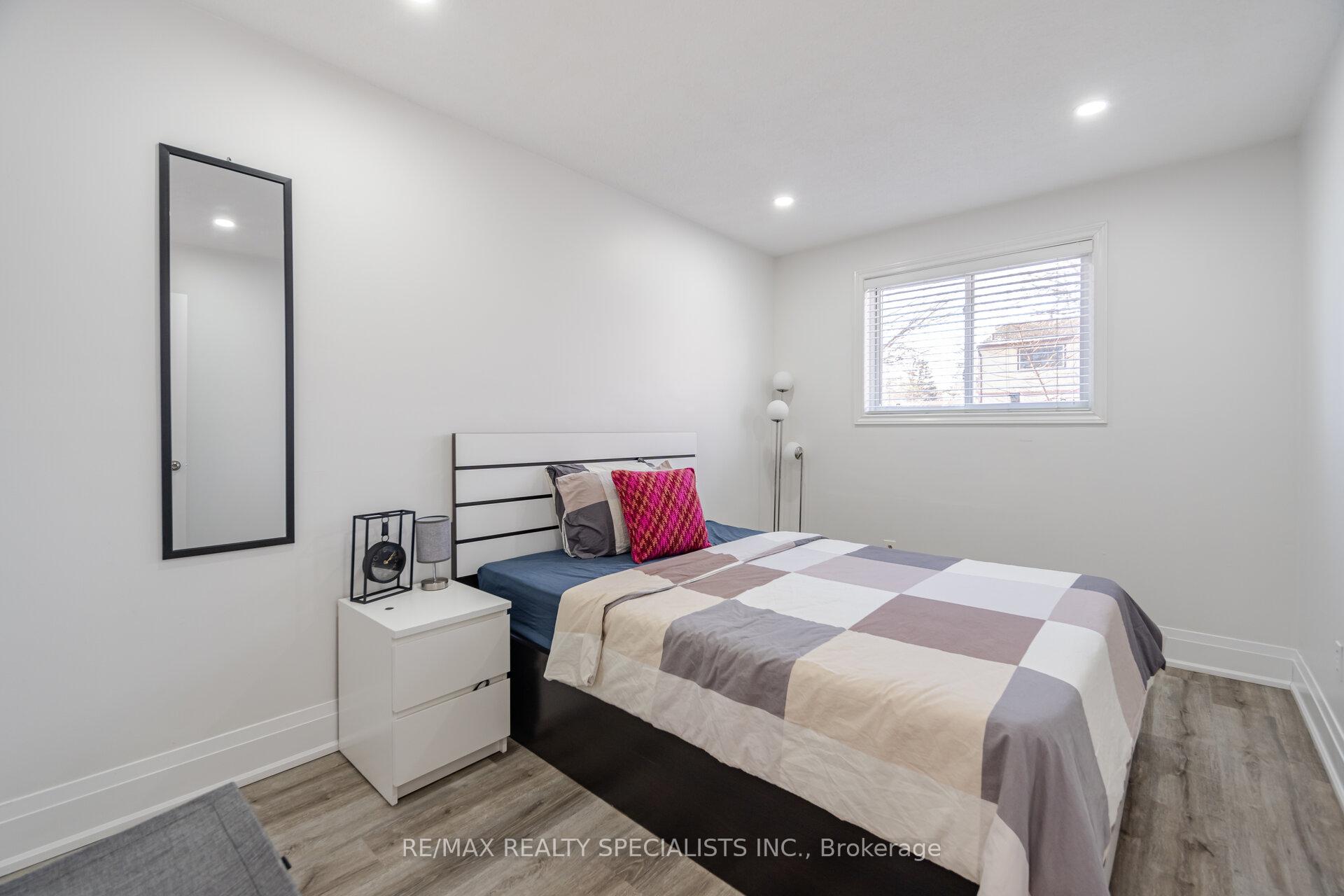 Photo 16 of 2289 Melissa Crescent, Burlington, Brant Hills — HOMEH