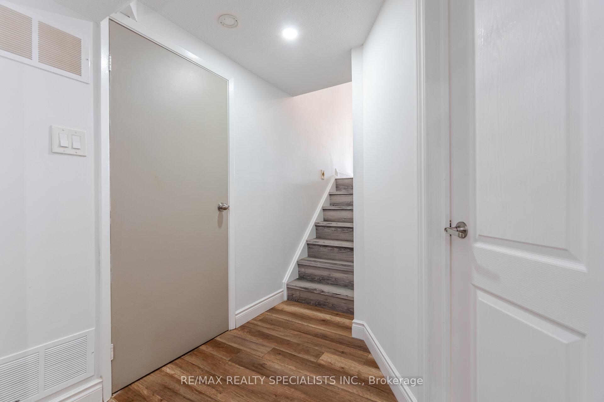 Photo 18 of 2289 Melissa Crescent, Burlington, Brant Hills — HOMEH