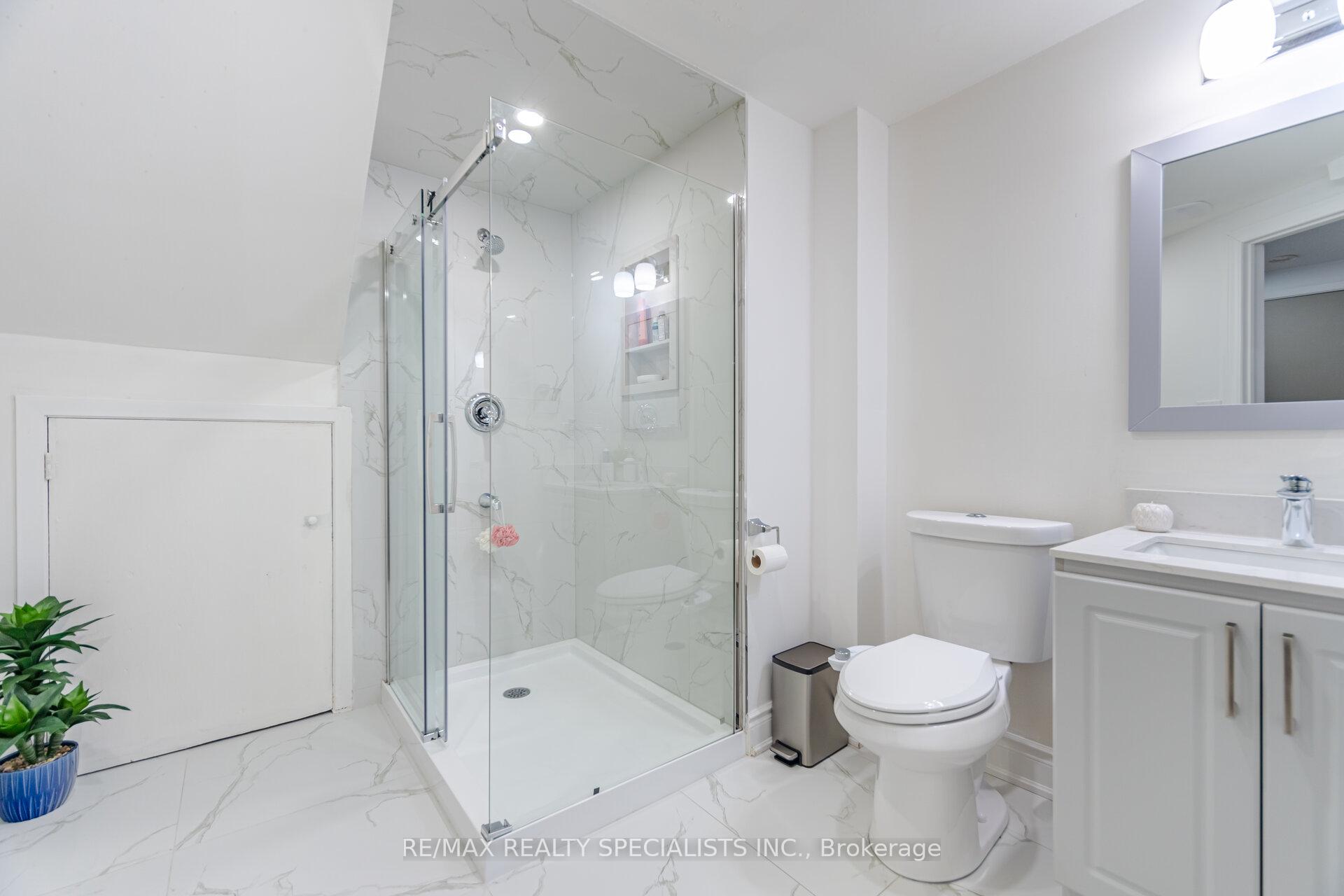 Photo 21 of 2289 Melissa Crescent, Burlington, Brant Hills — HOMEH