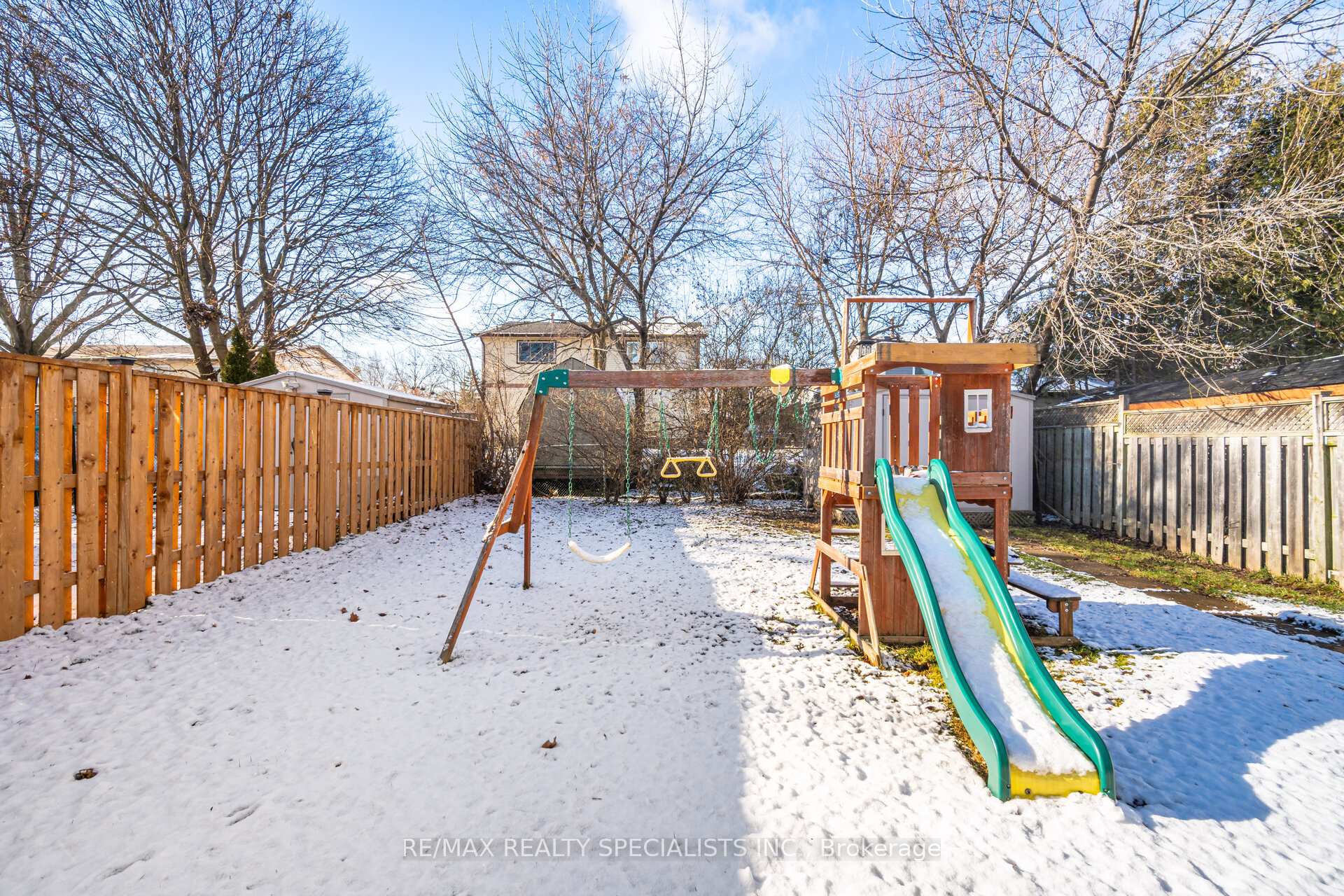 Photo 25 of 2289 Melissa Crescent, Burlington, Brant Hills — HOMEH