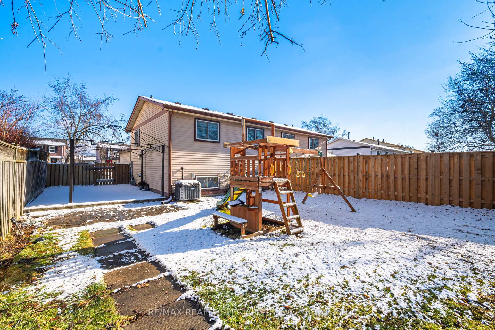 Photo 27 of 2289 Melissa Crescent, Burlington, Brant Hills — HOMEH