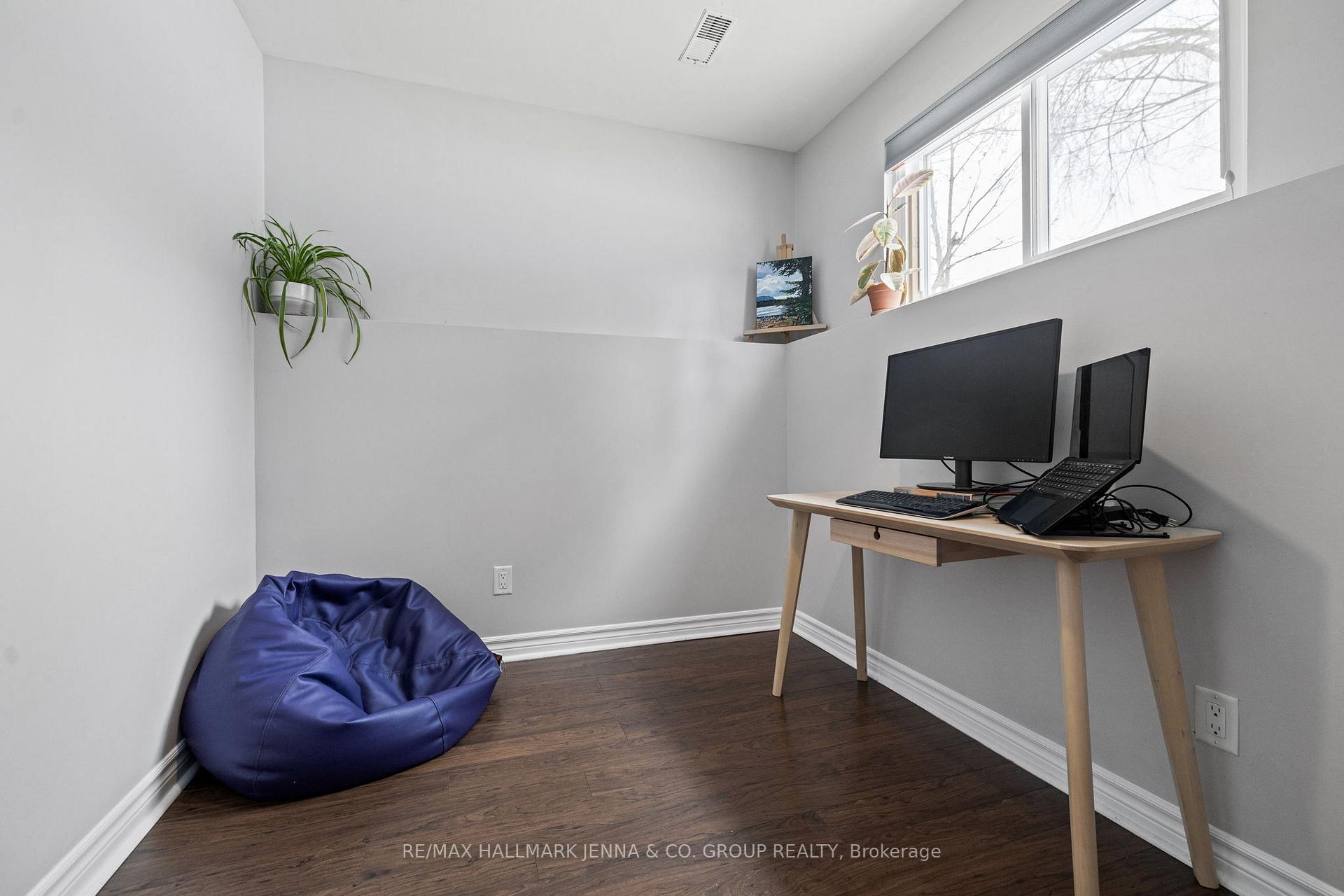 Photo 38 of 15 Bartley Crescent, Ottawa, Barrhaven - On the Green — HOMEH