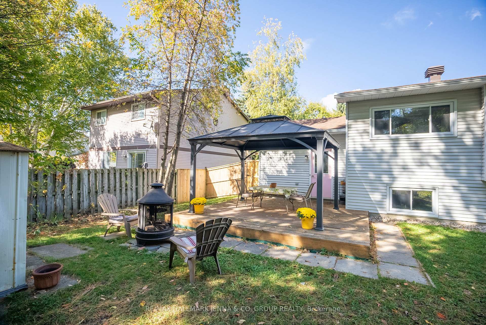 Photo 45 of 15 Bartley Crescent, Ottawa, Barrhaven - On the Green — HOMEH