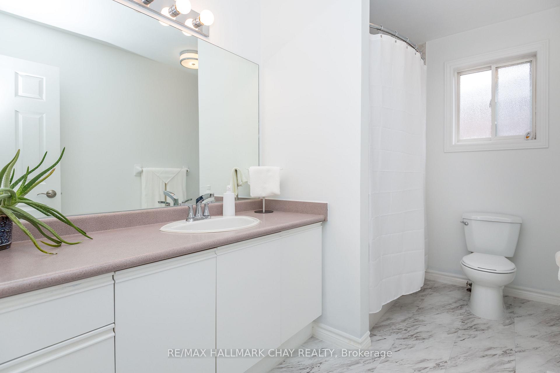Photo 15 of 65 Osprey Ridge Road, Barrie, Little Lake — HOMEH
