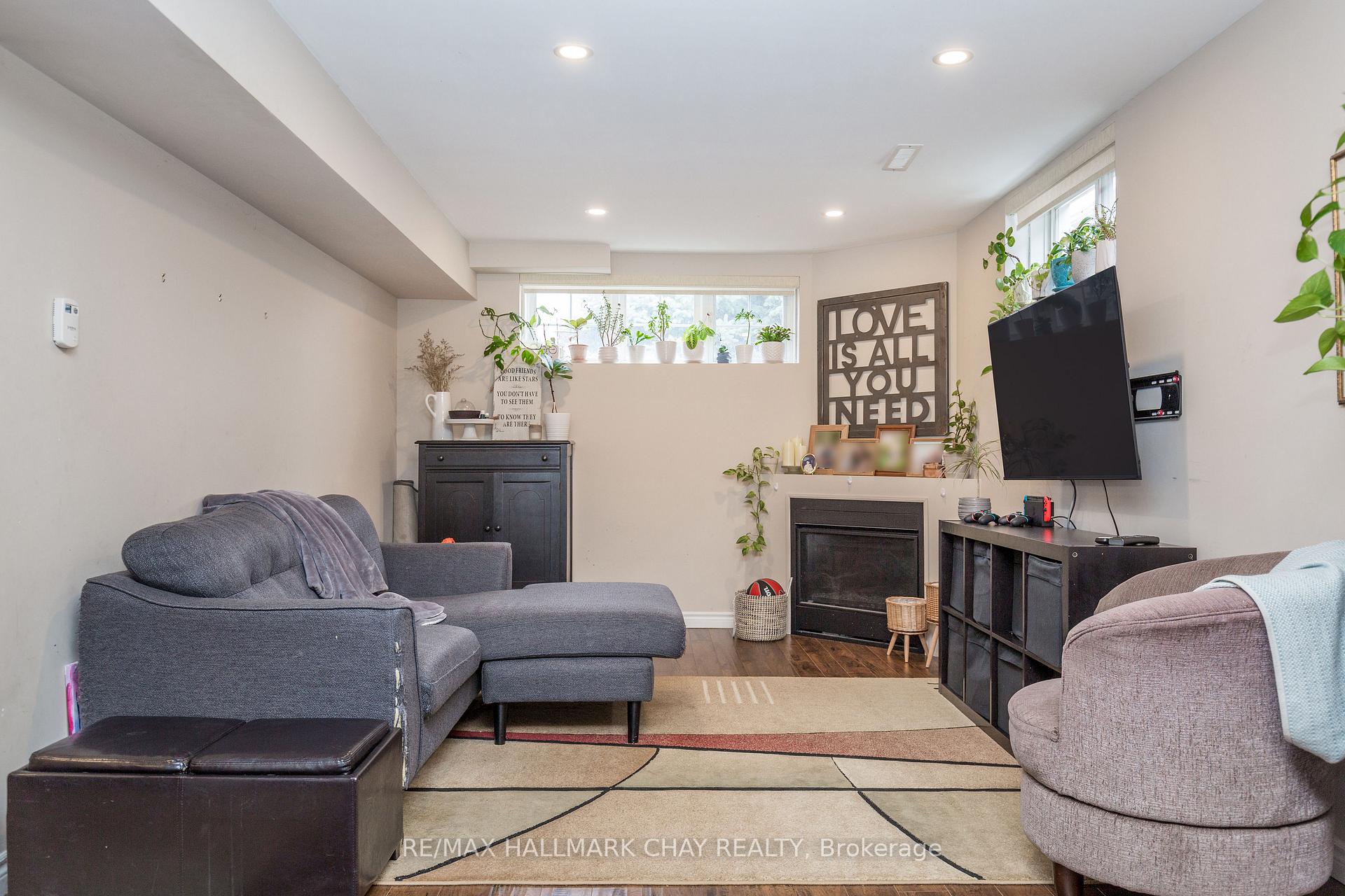 Photo 20 of 65 Osprey Ridge Road, Barrie, Little Lake — HOMEH