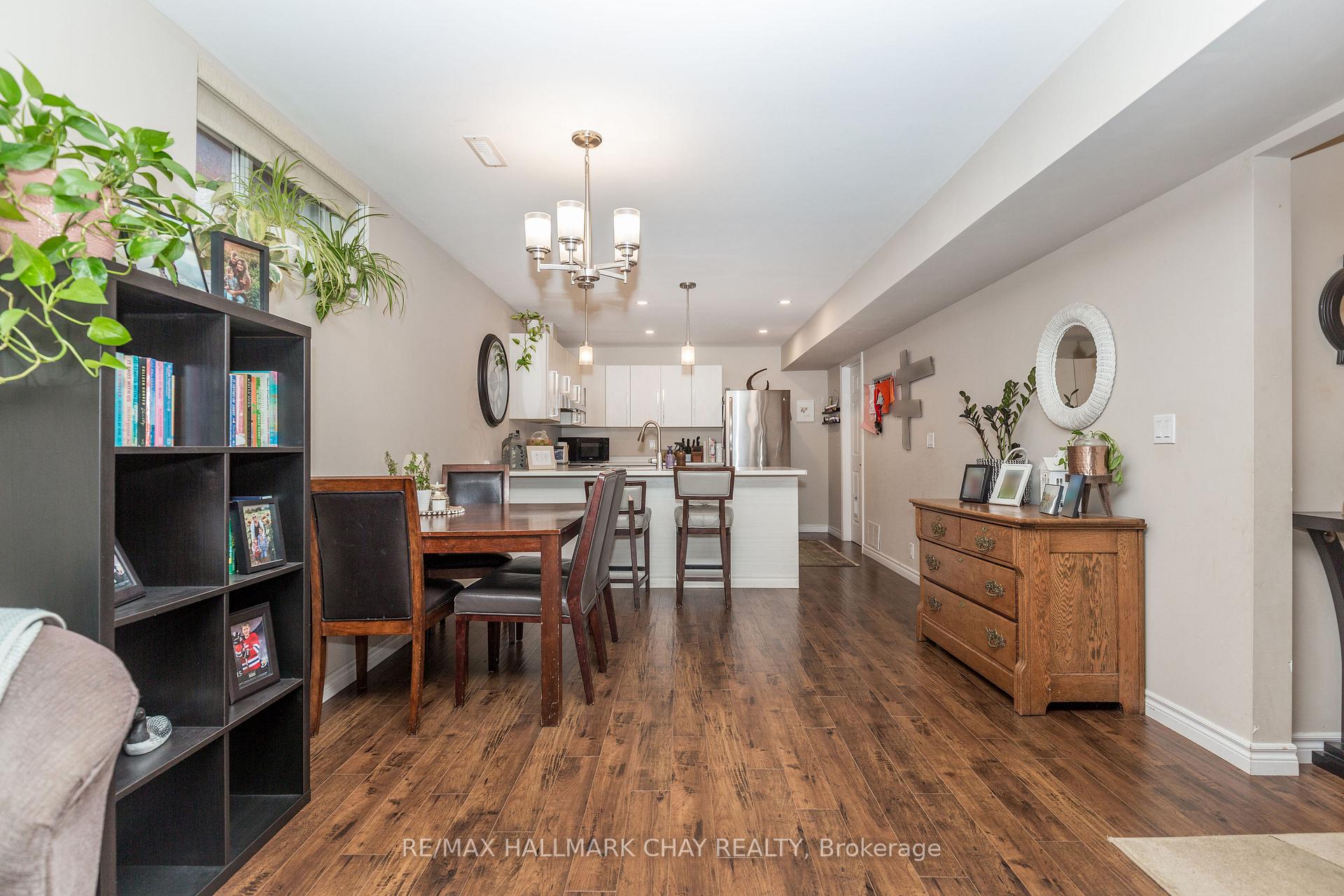 Photo 23 of 65 Osprey Ridge Road, Barrie, Little Lake — HOMEH