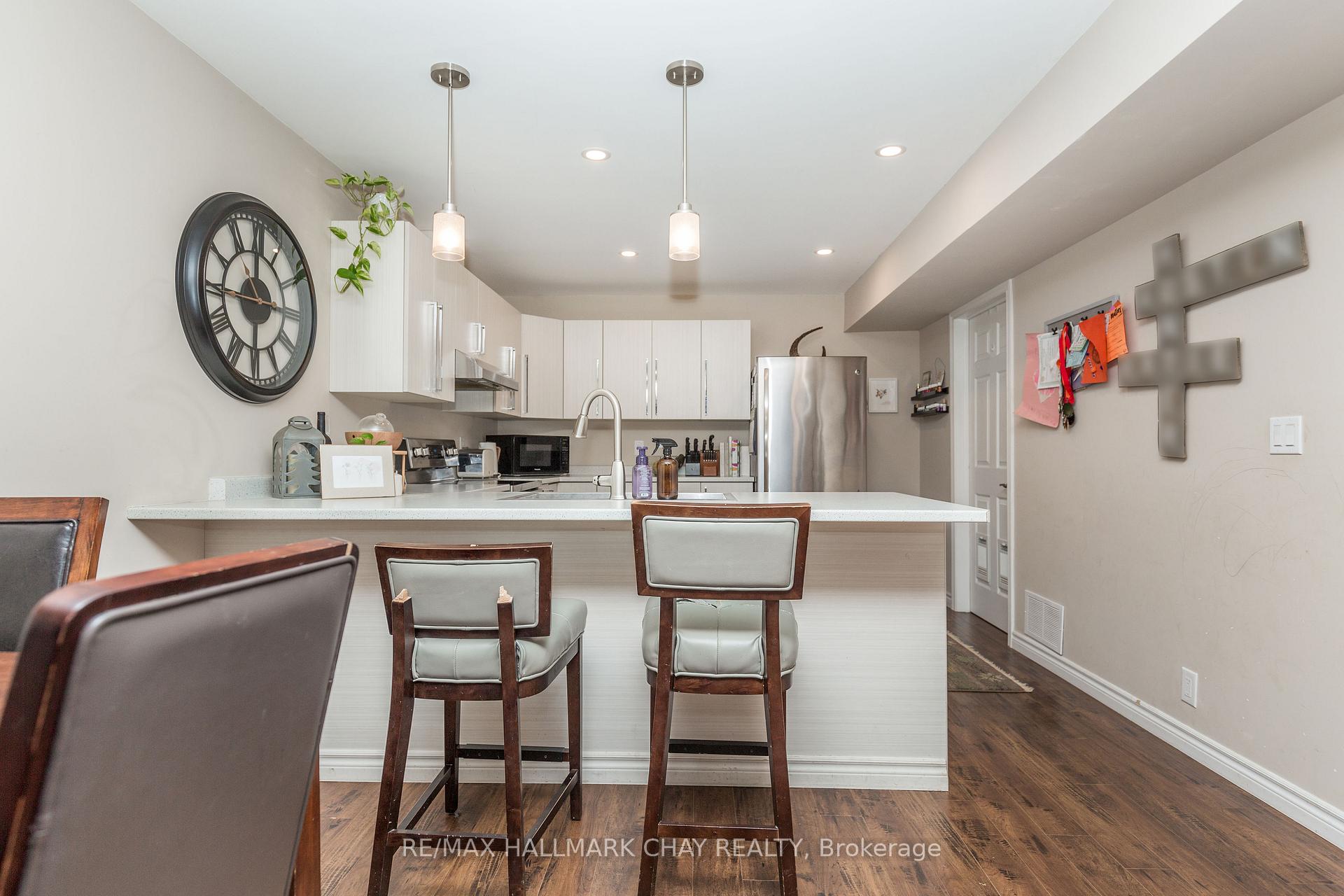 Photo 25 of 65 Osprey Ridge Road, Barrie, Little Lake — HOMEH