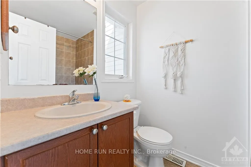 Photo 5 of 307 Copperfield Crescent, Ottawa, Barrhaven - Cedargrove/Fraserdale — HOMEH