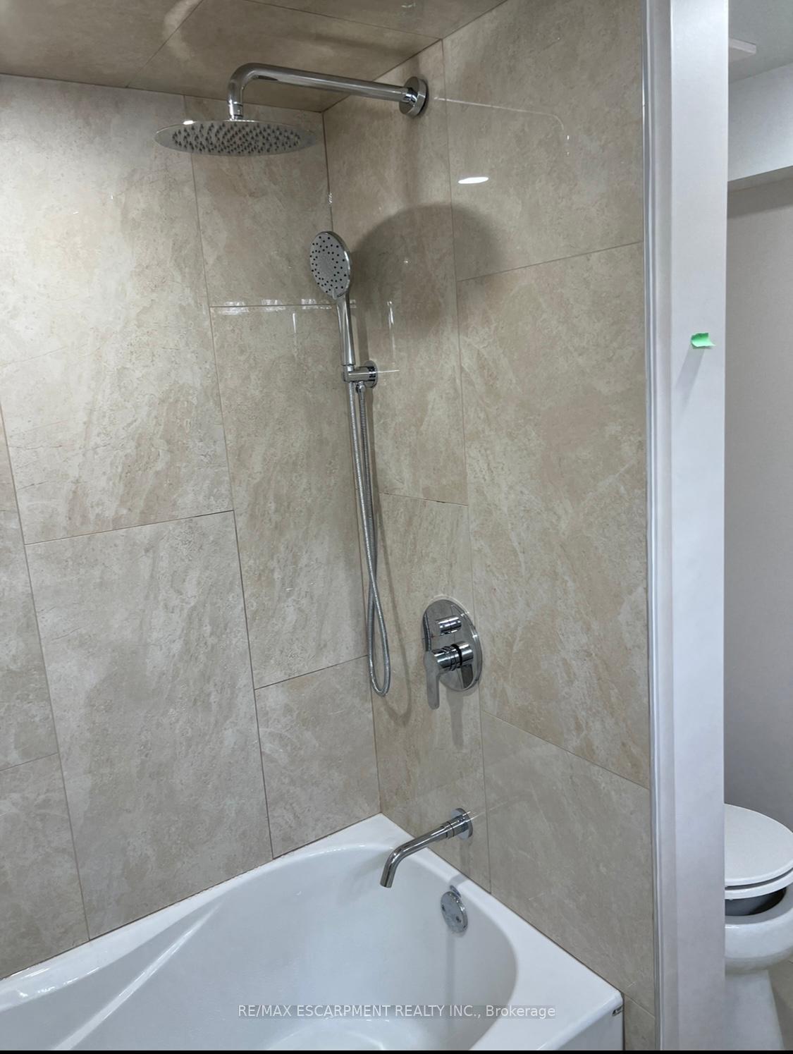 Photo 8 of 49 Gretna Drive, Brampton, Northwood Park — HOMEH