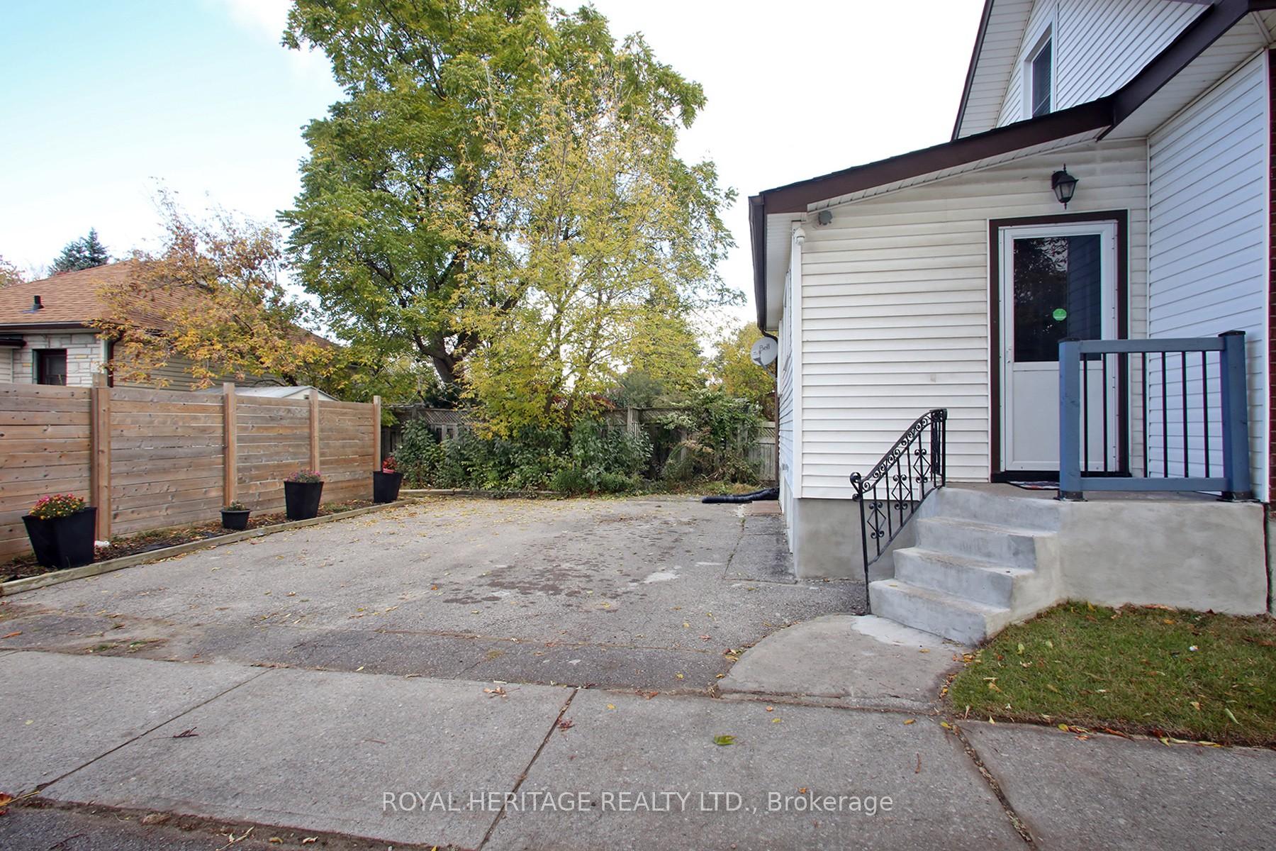 Photo 30 of 294 Burk Street, Oshawa, Vanier — HOMEH