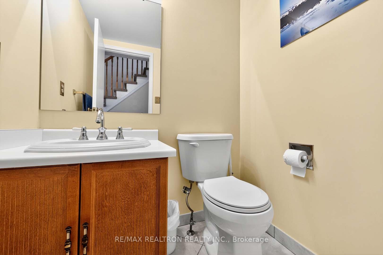 Photo 15 of 18 Newell Place, Brampton, Westgate — HOMEH